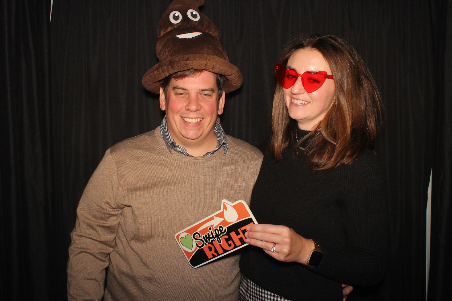 GE Holiday Party  | View more photos from the event at gallery.photoboothcincy.com/u/PhotoBoothCincy/GE-Holiday-Party