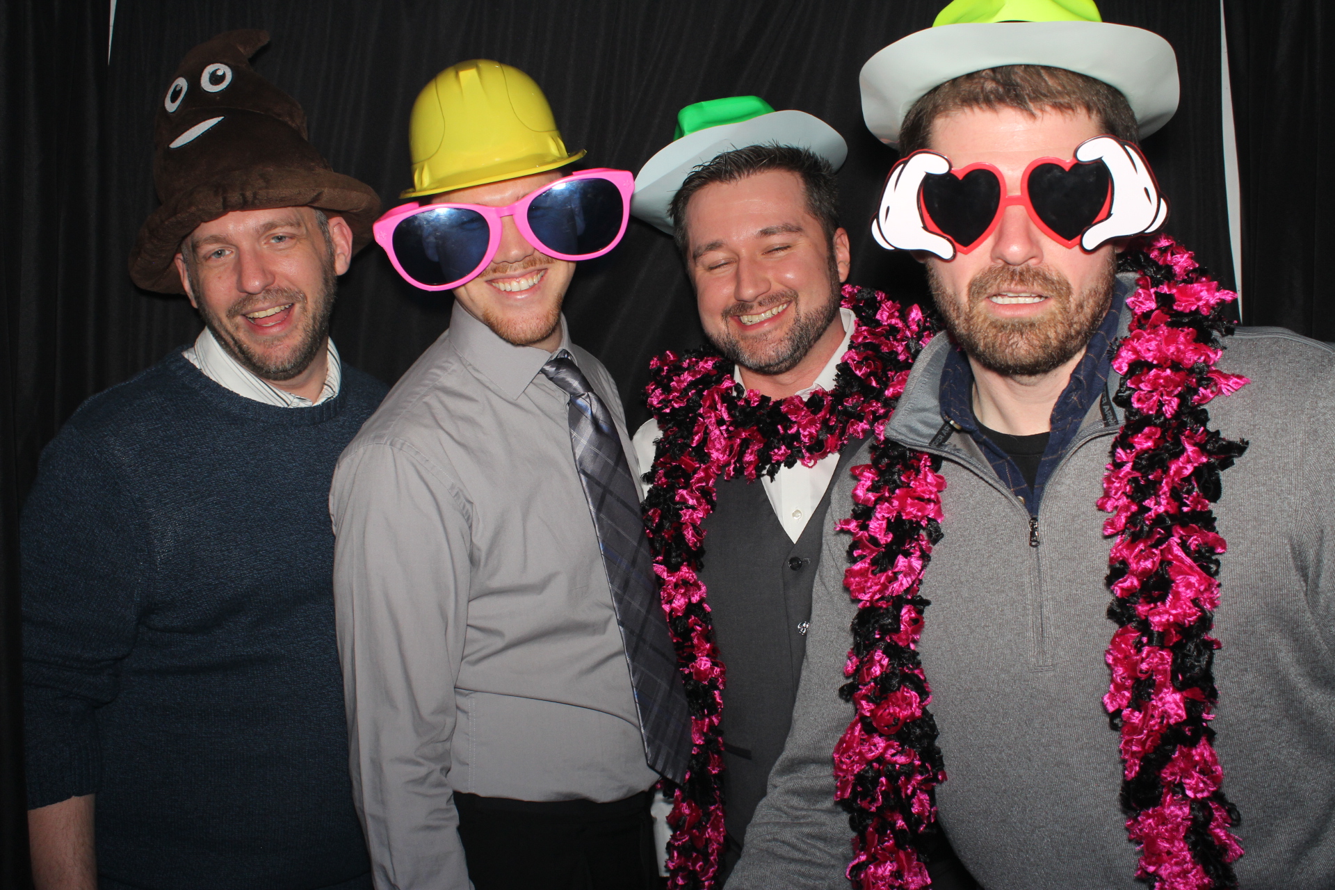 GE Holiday Party  | View more photos from the event at gallery.photoboothcincy.com/u/PhotoBoothCincy/GE-Holiday-Party