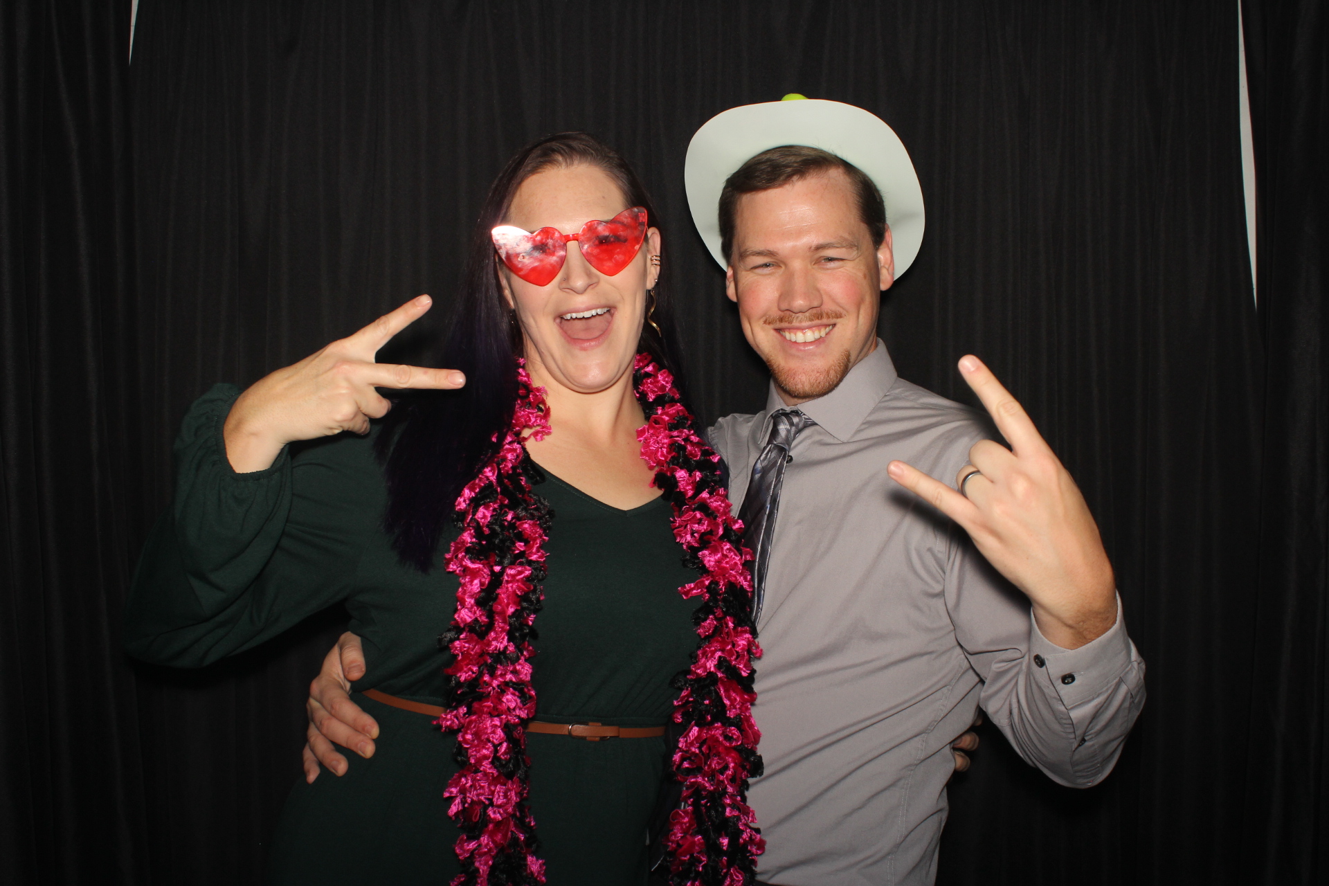 GE Holiday Party  | View more photos from the event at gallery.photoboothcincy.com/u/PhotoBoothCincy/GE-Holiday-Party