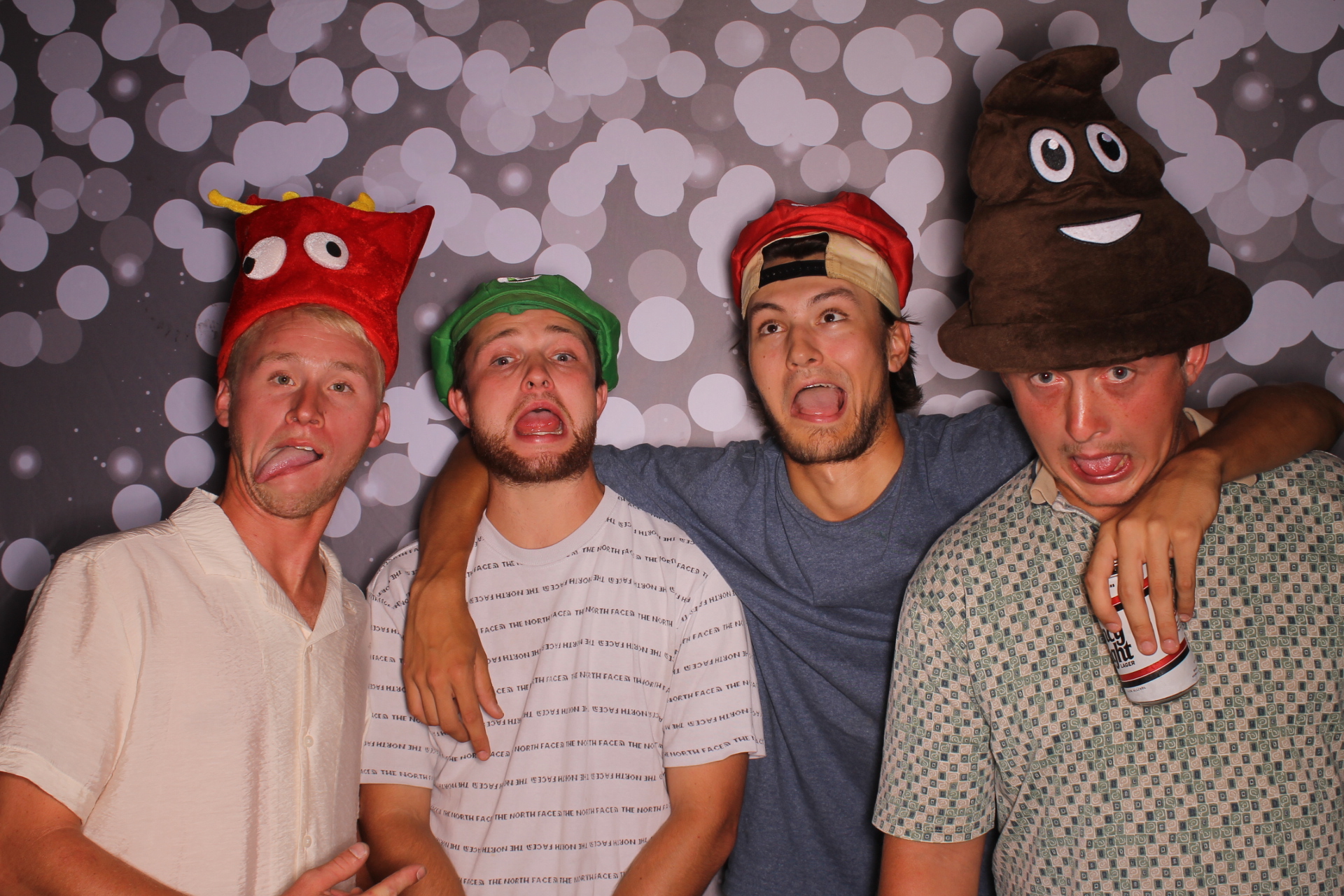 Gracie's 24th summer slasher | View more photos from the event at gallery.photoboothcincy.com/u/PhotoBoothCincy/Gracies-24th-summer-slasher