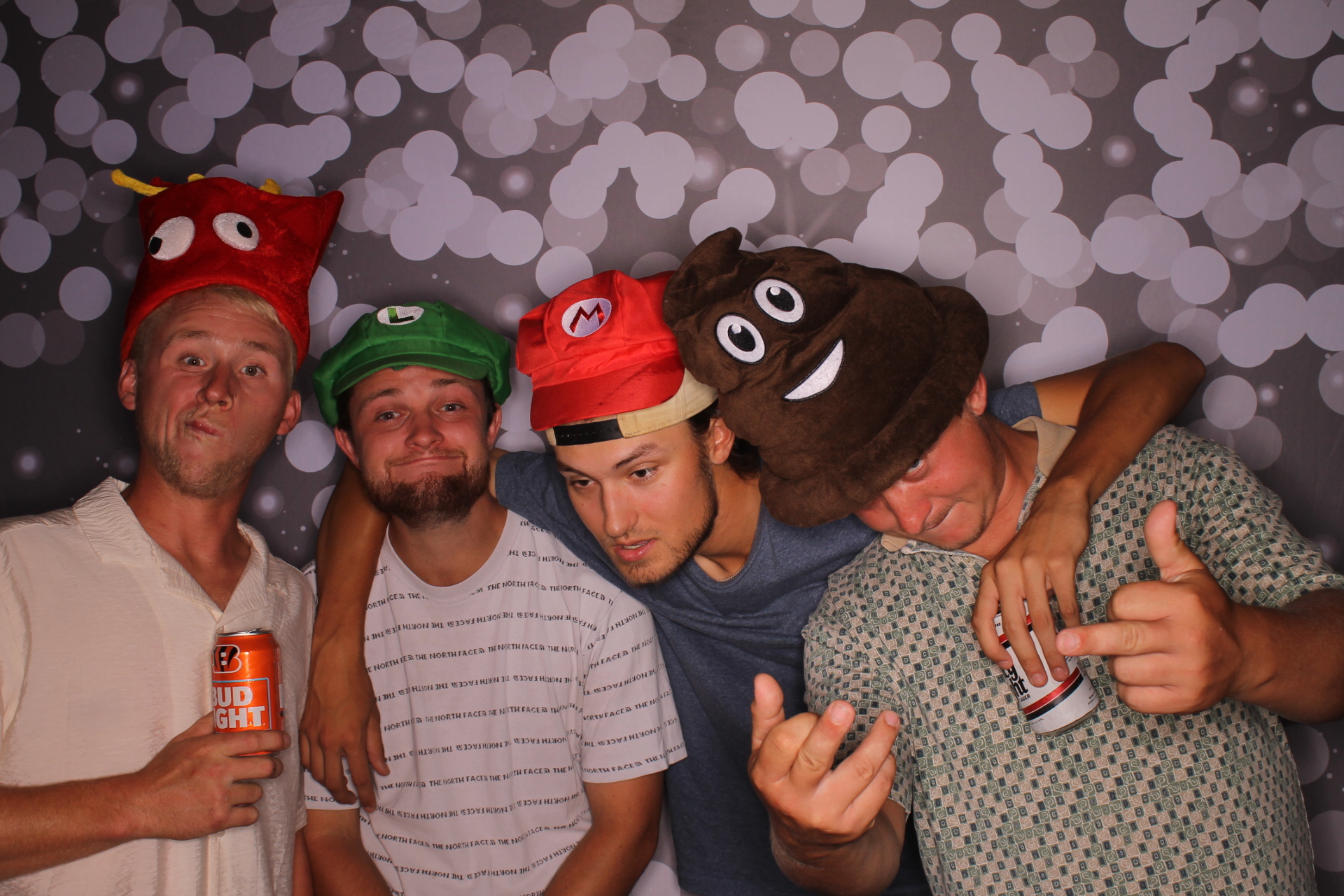 Gracie's 24th summer slasher | View more photos from the event at gallery.photoboothcincy.com/u/PhotoBoothCincy/Gracies-24th-summer-slasher