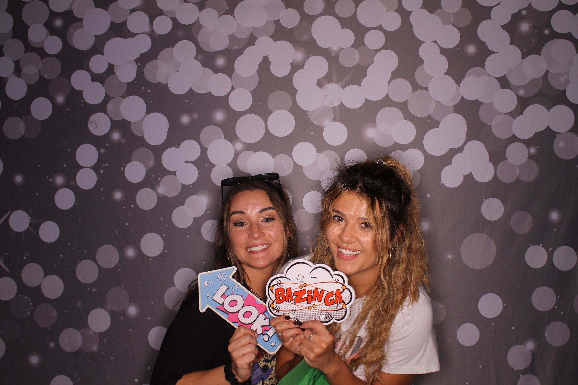 Gracie's 24th summer slasher | View more photos from the event at gallery.photoboothcincy.com/u/PhotoBoothCincy/Gracies-24th-summer-slasher