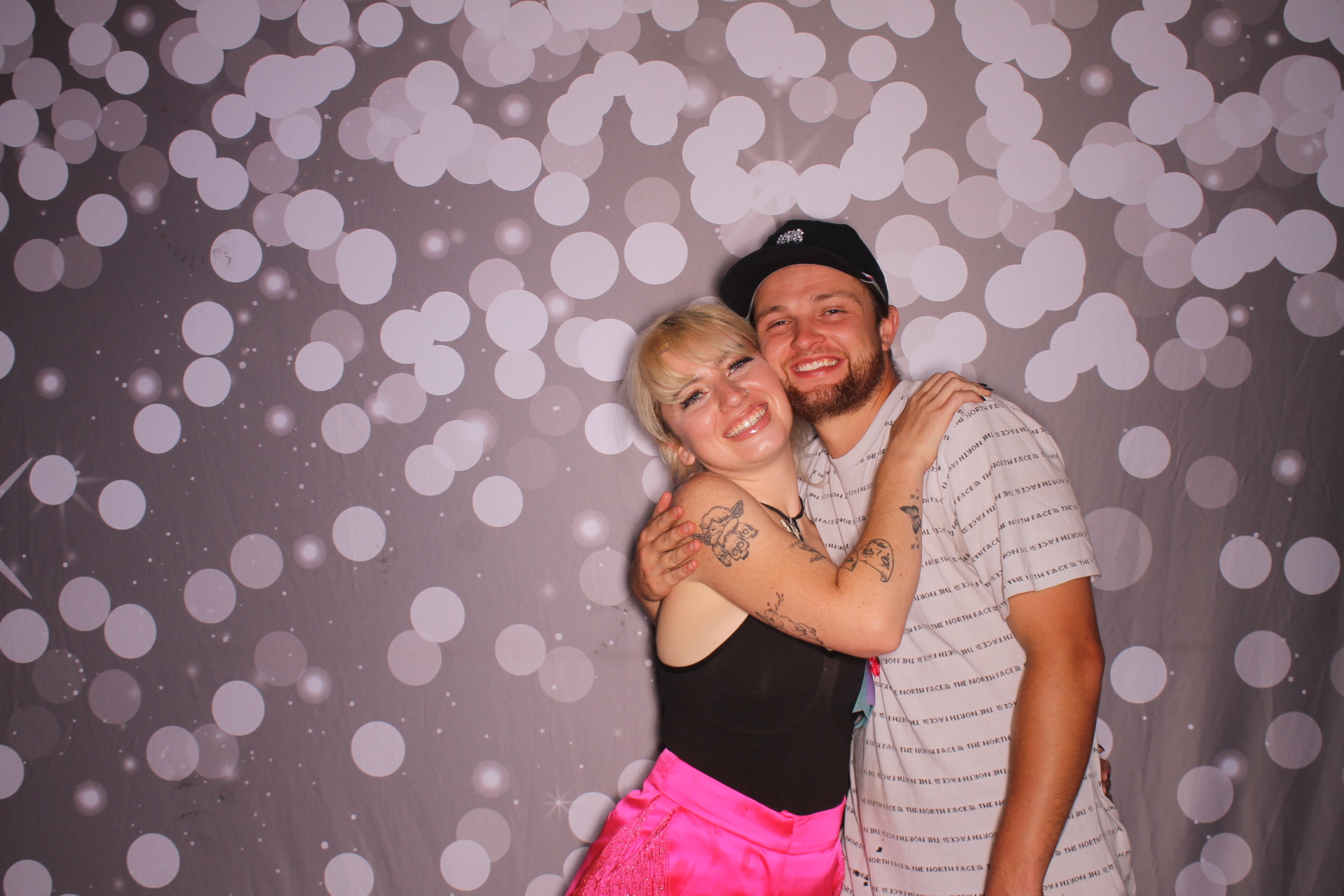 Gracie's 24th summer slasher | View more photos from the event at gallery.photoboothcincy.com/u/PhotoBoothCincy/Gracies-24th-summer-slasher