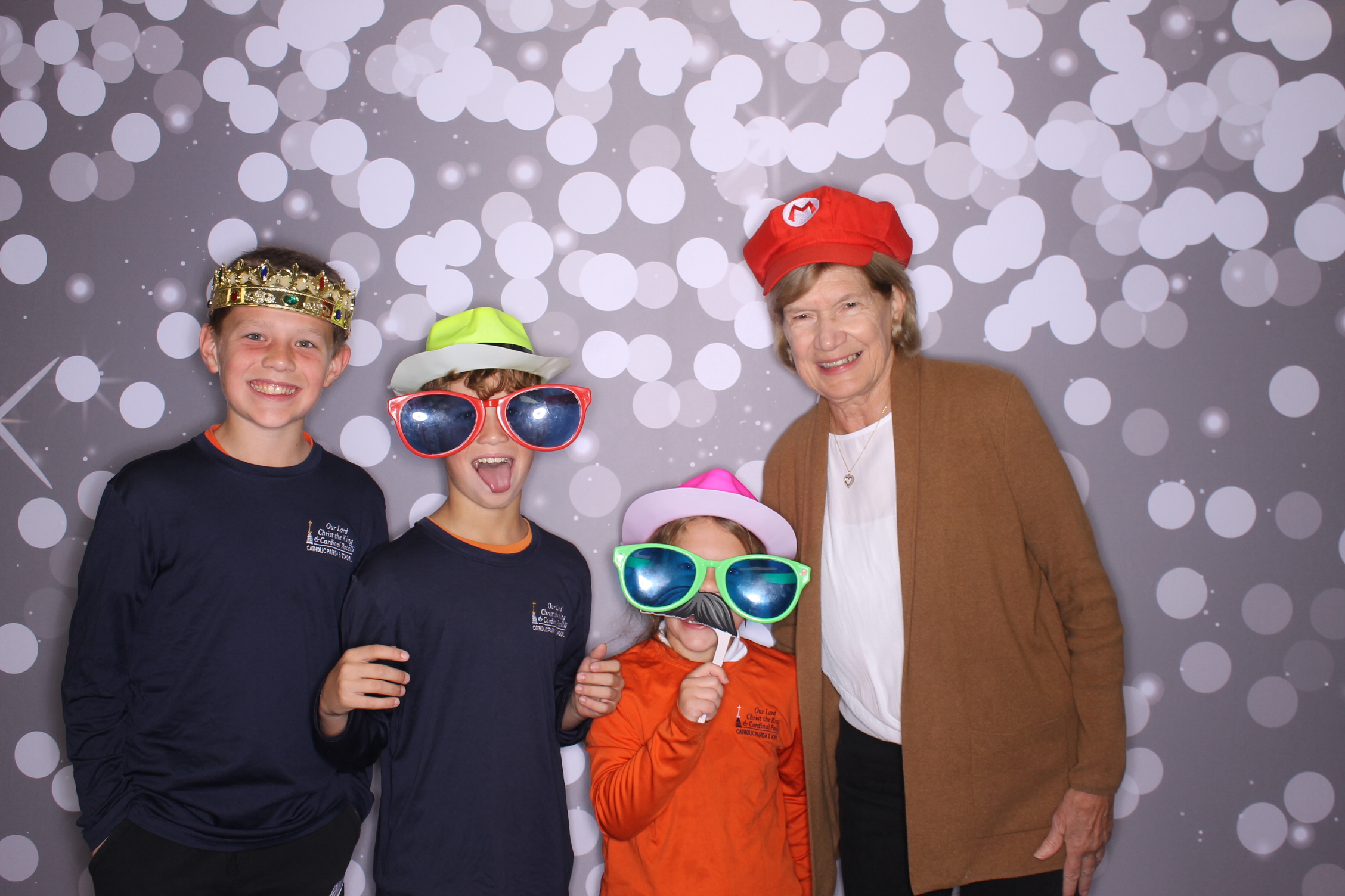 Grand Parents Day | View more photos from the event at gallery.photoboothcincy.com/u/PhotoBoothCincy/Grand-Parents-Day