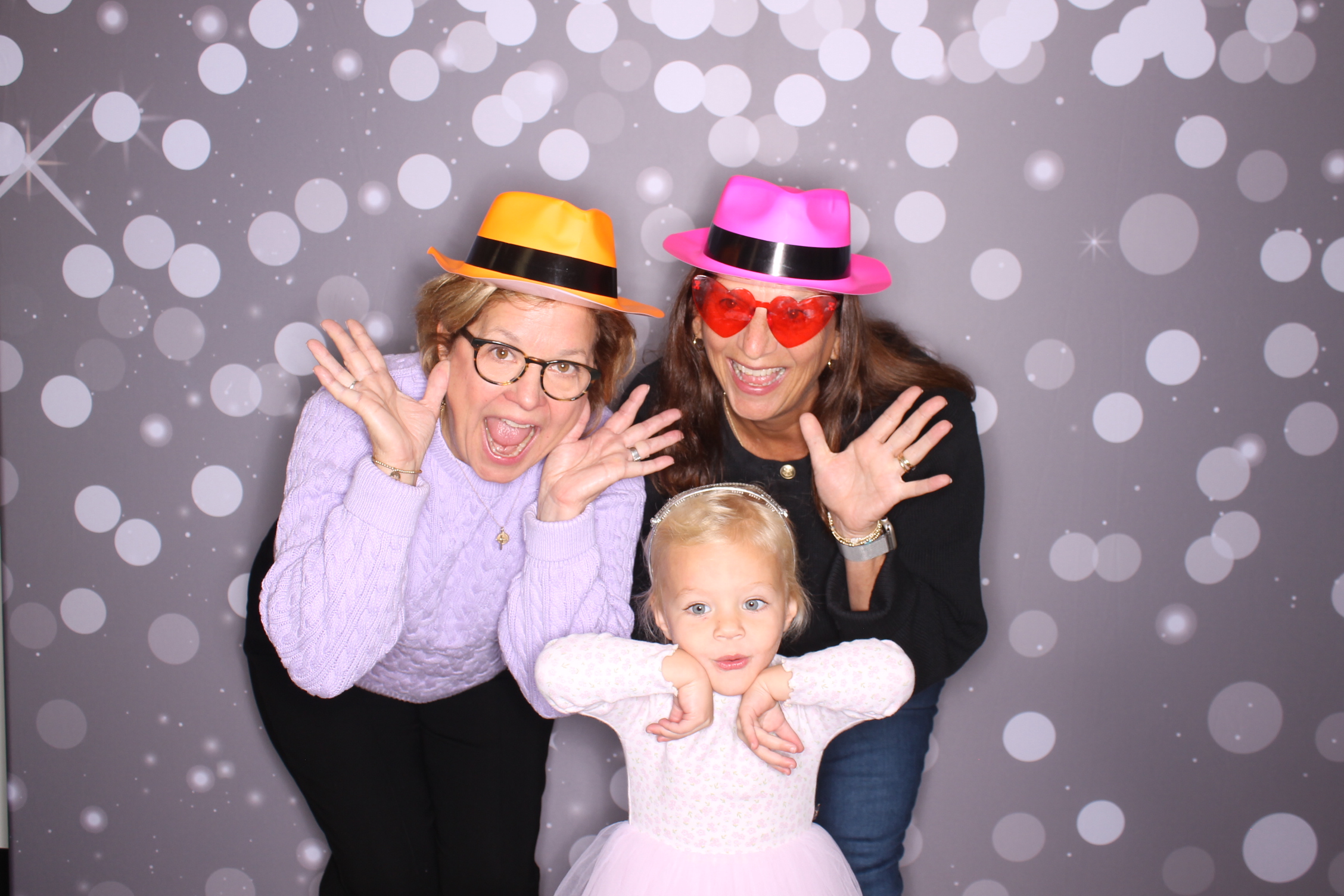 Grand Parents Day | View more photos from the event at gallery.photoboothcincy.com/u/PhotoBoothCincy/Grand-Parents-Day