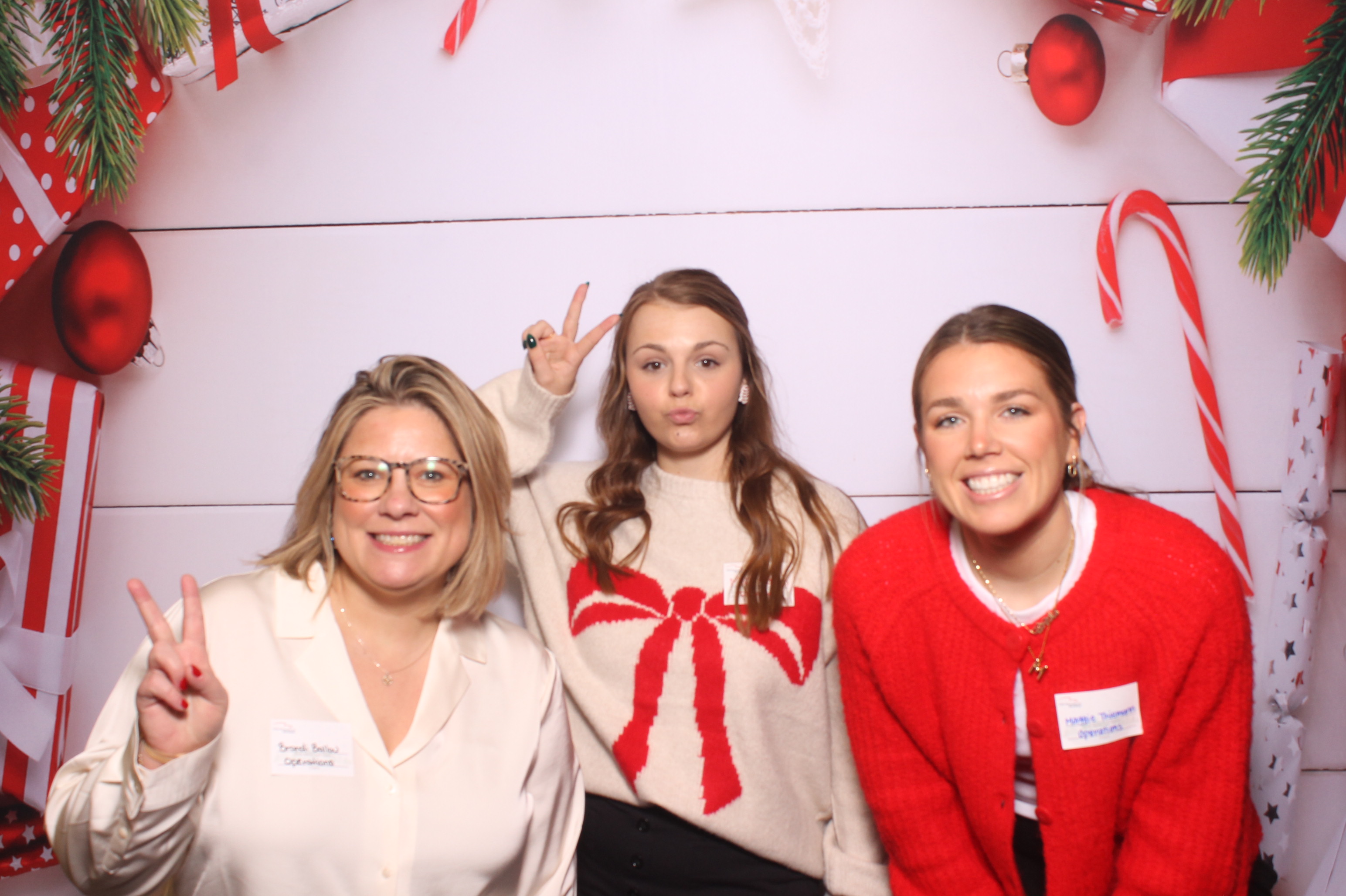 Great American Insurance Holiday Party 2024 | View more photos from the event at gallery.photoboothcincy.com/u/PhotoBoothCincy/Great-American-Insurance-Holiday-Party-2024