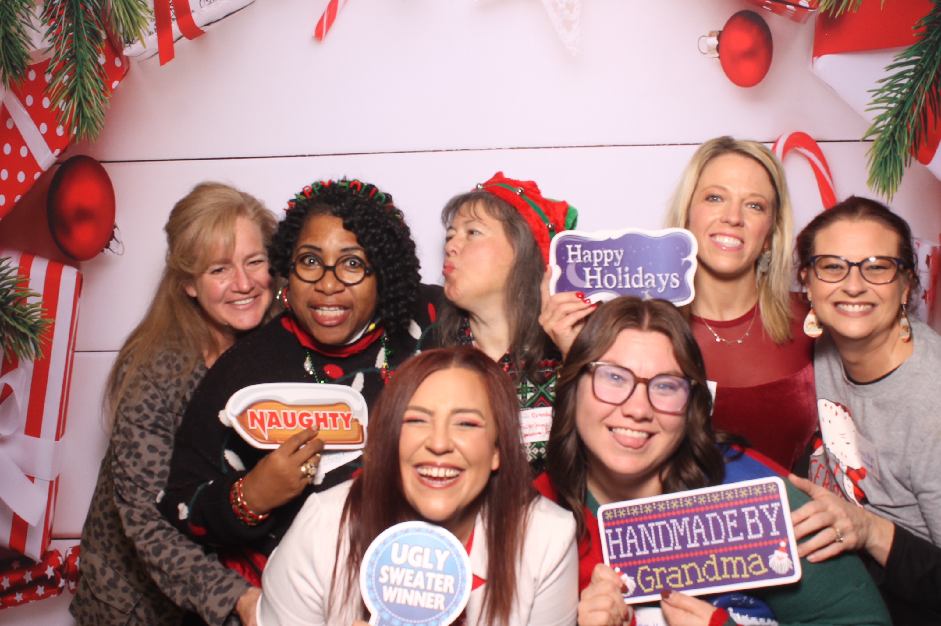Great American Insurance Holiday Party 2024 | View more photos from the event at gallery.photoboothcincy.com/u/PhotoBoothCincy/Great-American-Insurance-Holiday-Party-2024