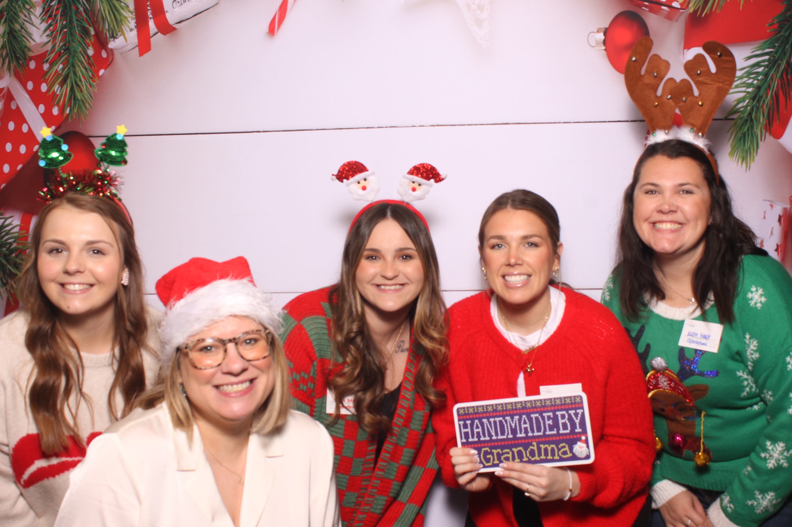 Great American Insurance Holiday Party 2024 | View more photos from the event at gallery.photoboothcincy.com/u/PhotoBoothCincy/Great-American-Insurance-Holiday-Party-2024