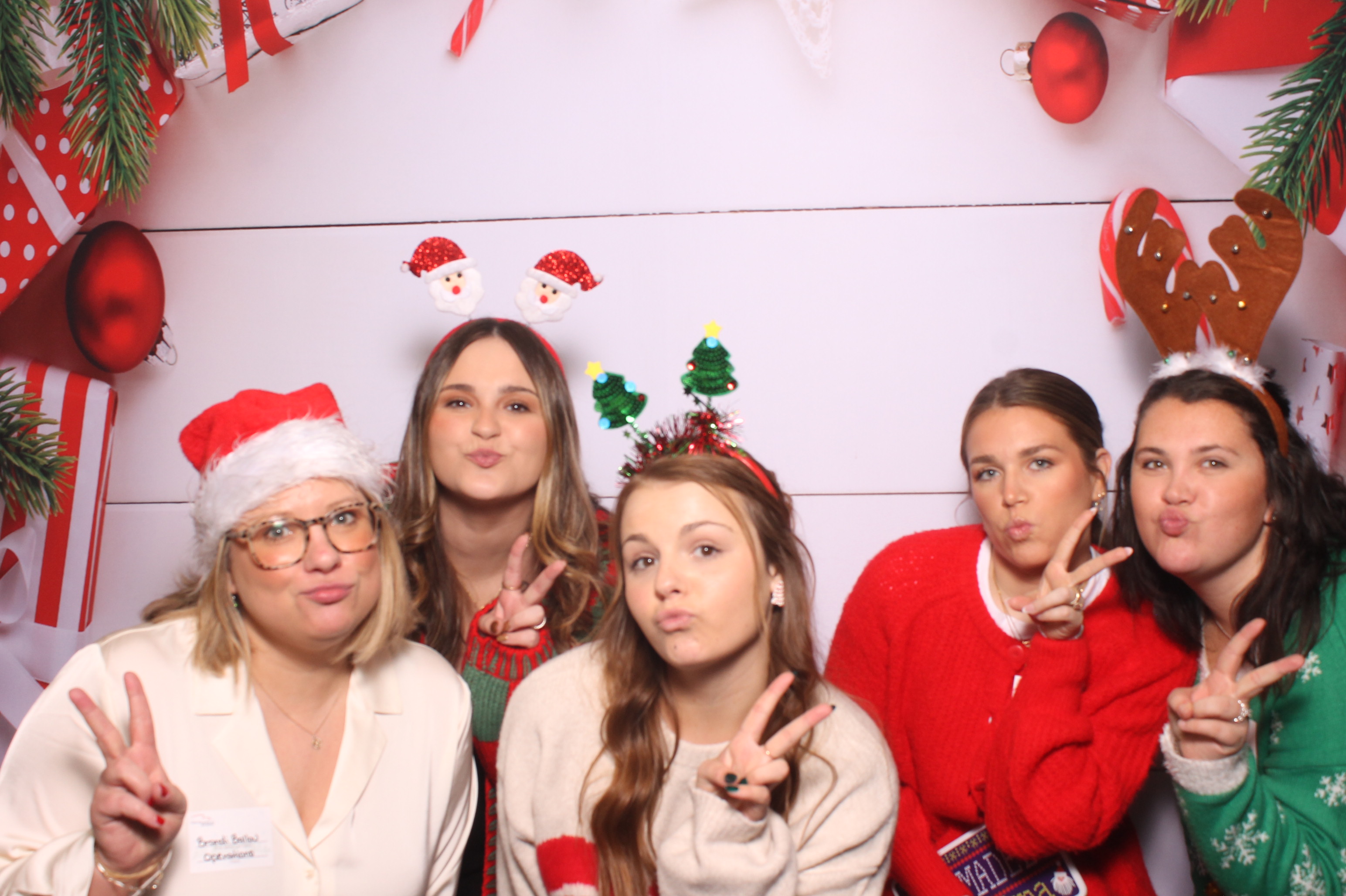 Great American Insurance Holiday Party 2024 | View more photos from the event at gallery.photoboothcincy.com/u/PhotoBoothCincy/Great-American-Insurance-Holiday-Party-2024