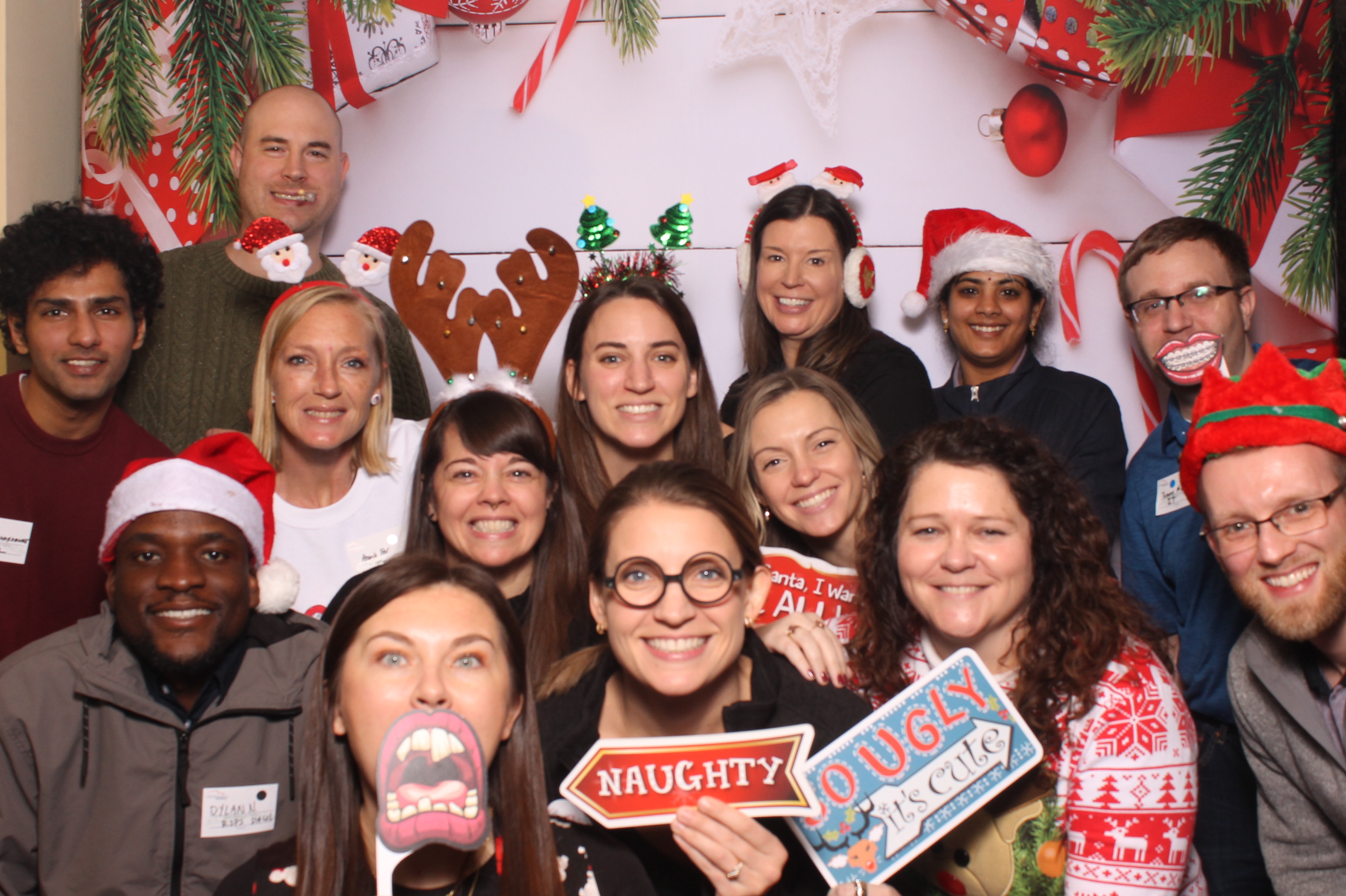 Great American Insurance Holiday Party 2024 | View more photos from the event at gallery.photoboothcincy.com/u/PhotoBoothCincy/Great-American-Insurance-Holiday-Party-2024