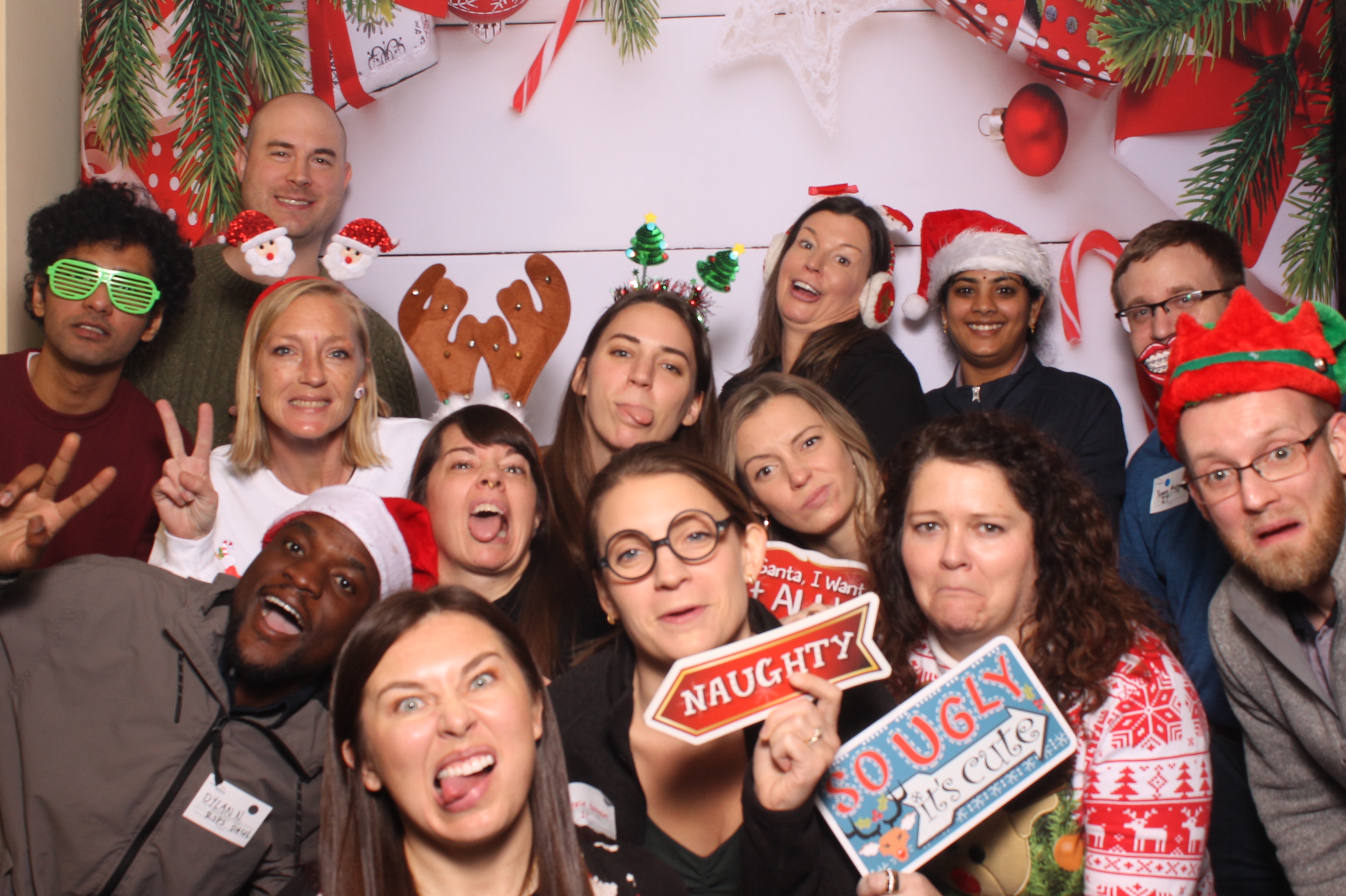 Great American Insurance Holiday Party 2024 | View more photos from the event at gallery.photoboothcincy.com/u/PhotoBoothCincy/Great-American-Insurance-Holiday-Party-2024