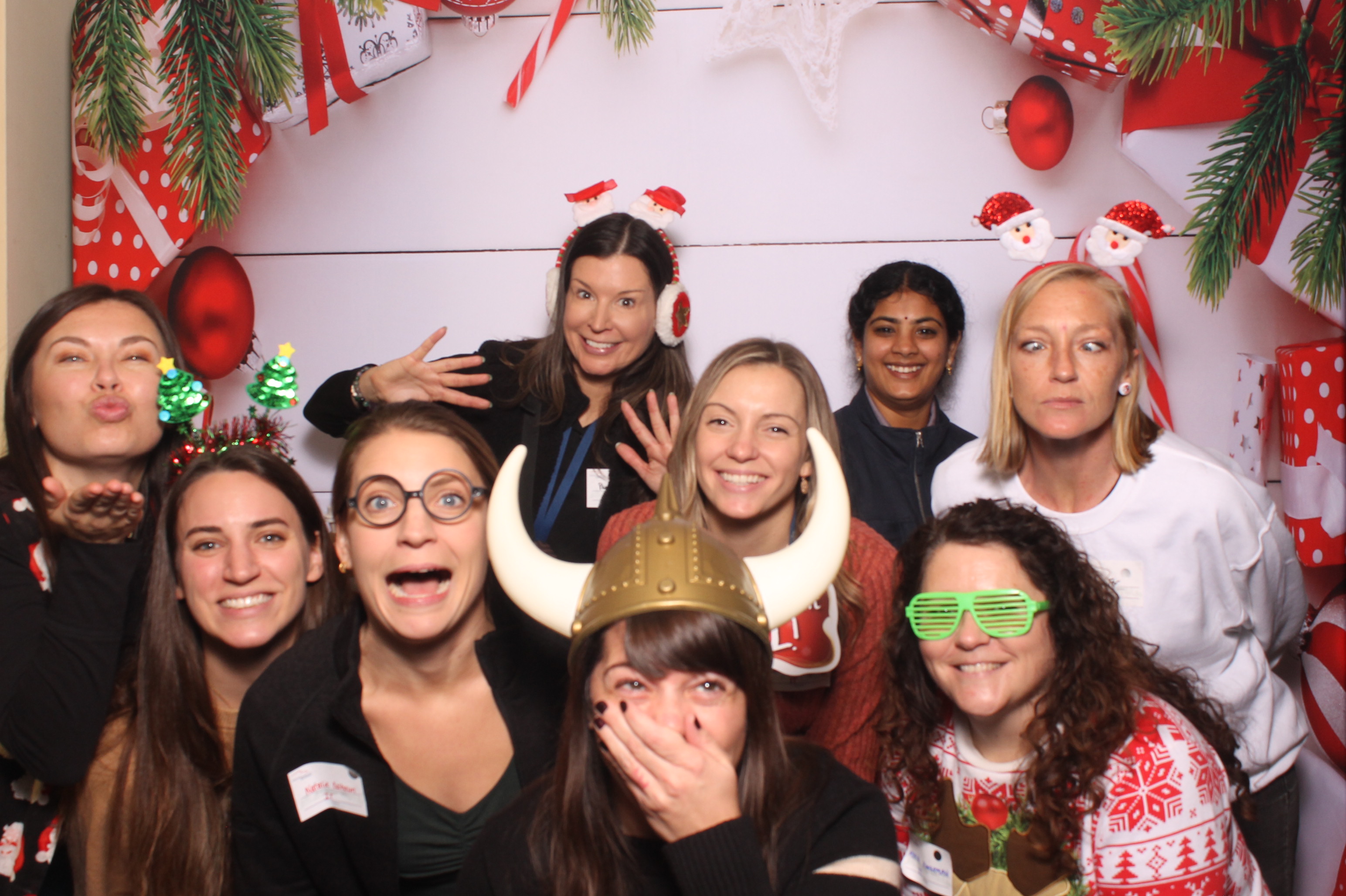 Great American Insurance Holiday Party 2024 | View more photos from the event at gallery.photoboothcincy.com/u/PhotoBoothCincy/Great-American-Insurance-Holiday-Party-2024