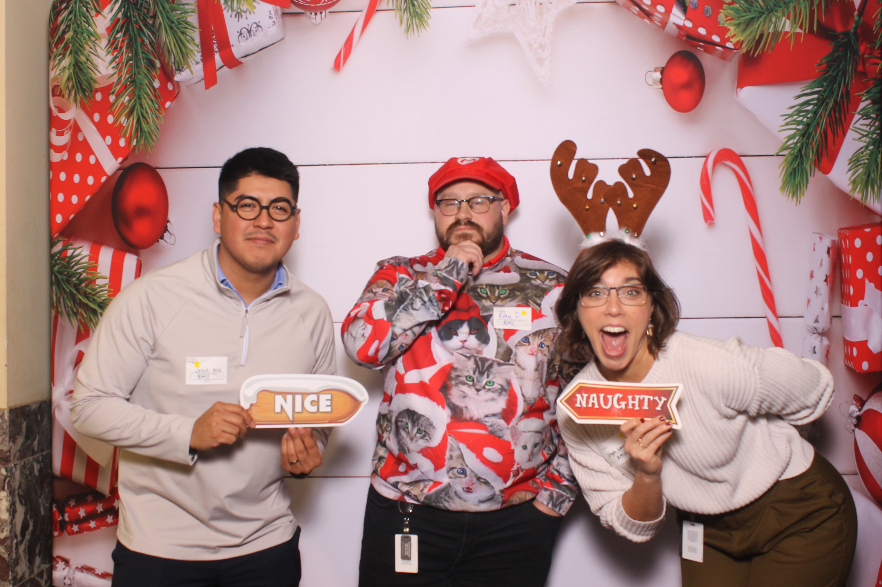 Great American Insurance Holiday Party 2024 | View more photos from the event at gallery.photoboothcincy.com/u/PhotoBoothCincy/Great-American-Insurance-Holiday-Party-2024