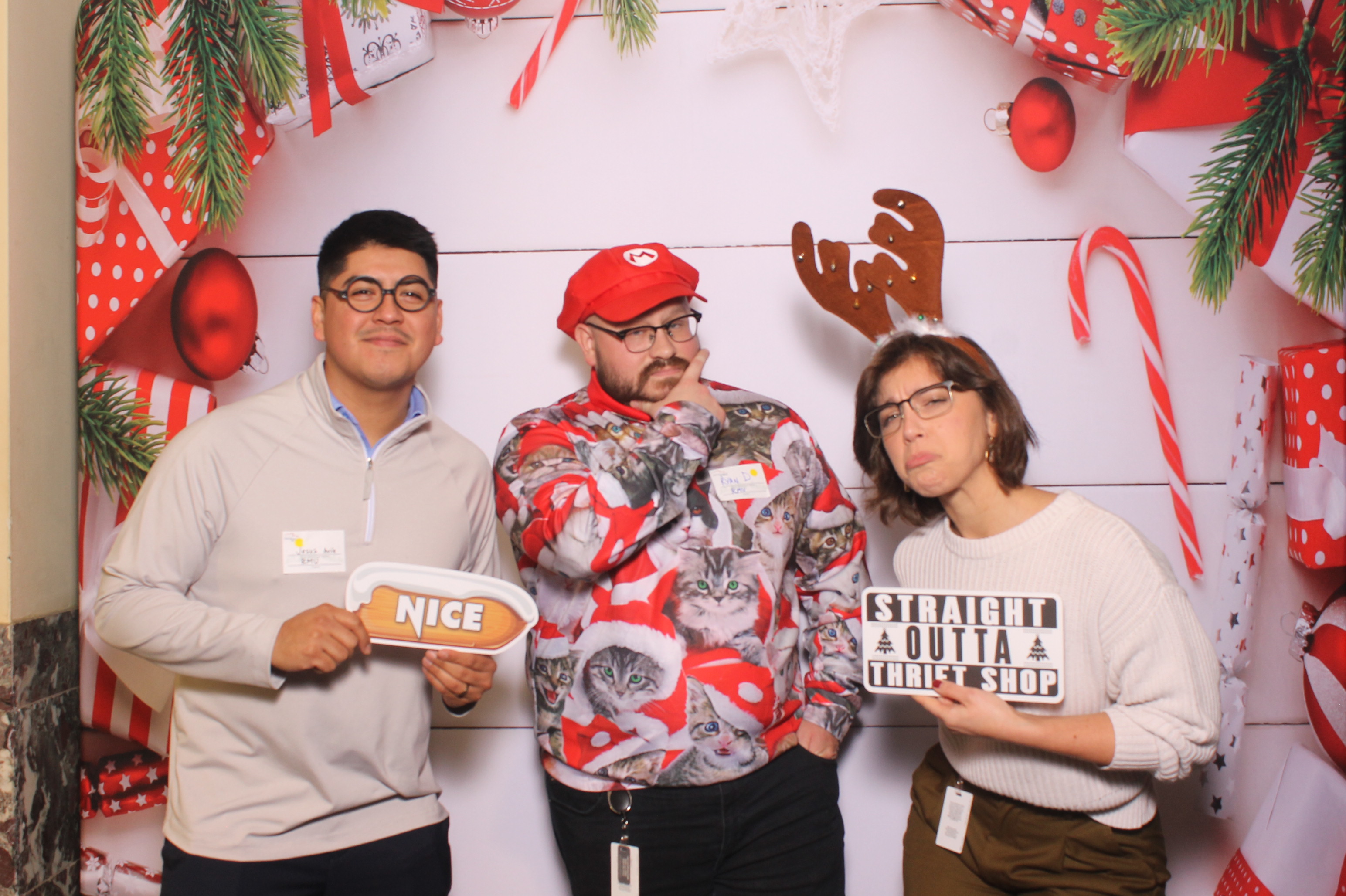 Great American Insurance Holiday Party 2024 | View more photos from the event at gallery.photoboothcincy.com/u/PhotoBoothCincy/Great-American-Insurance-Holiday-Party-2024