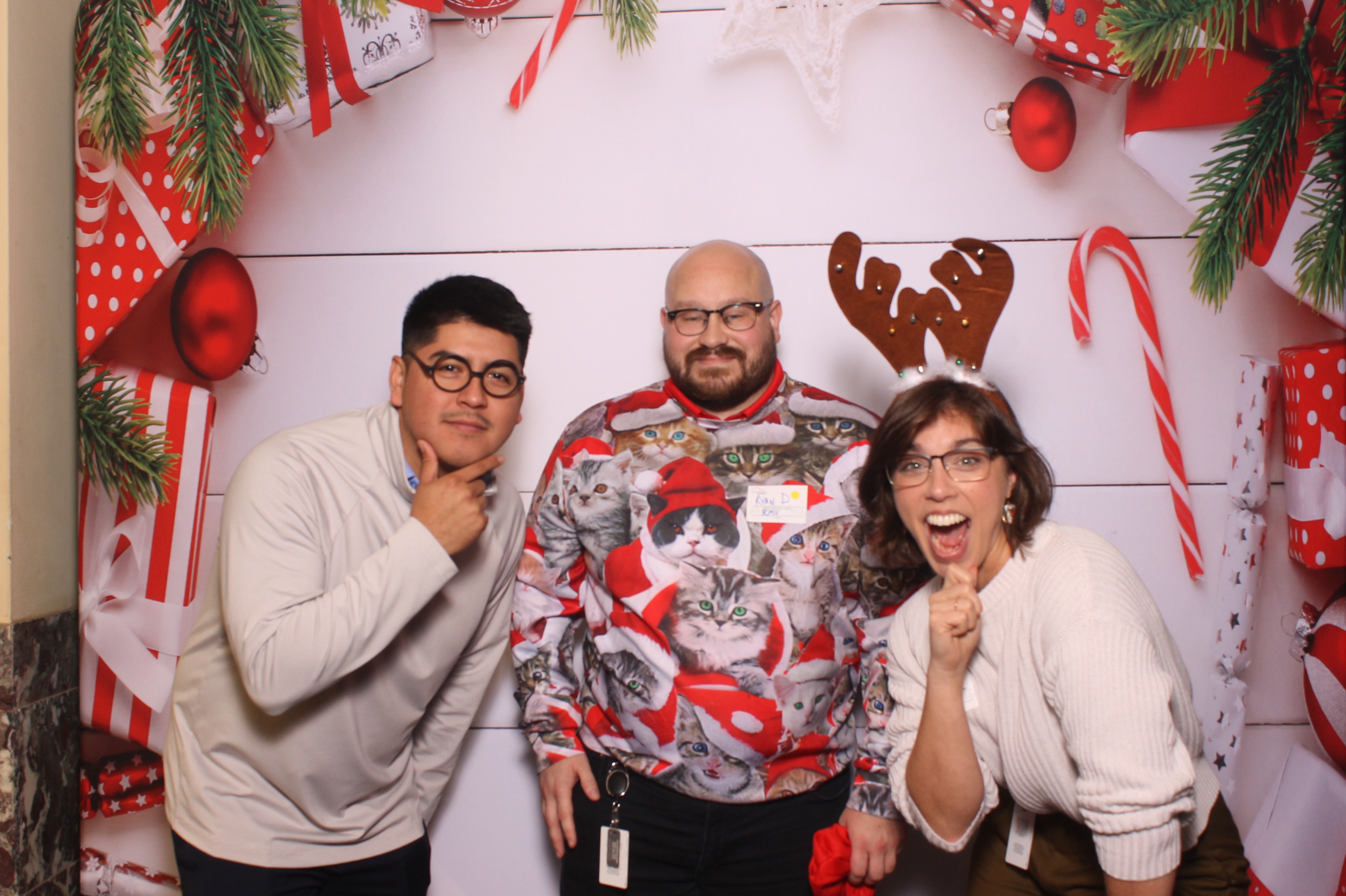 Great American Insurance Holiday Party 2024 | View more photos from the event at gallery.photoboothcincy.com/u/PhotoBoothCincy/Great-American-Insurance-Holiday-Party-2024