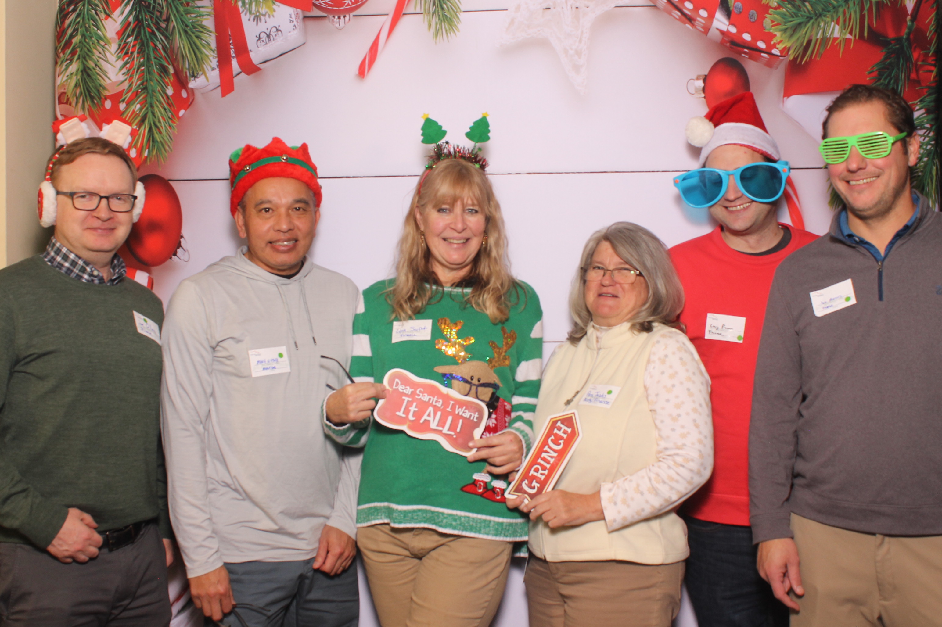 Great American Insurance Holiday Party 2024 | View more photos from the event at gallery.photoboothcincy.com/u/PhotoBoothCincy/Great-American-Insurance-Holiday-Party-2024