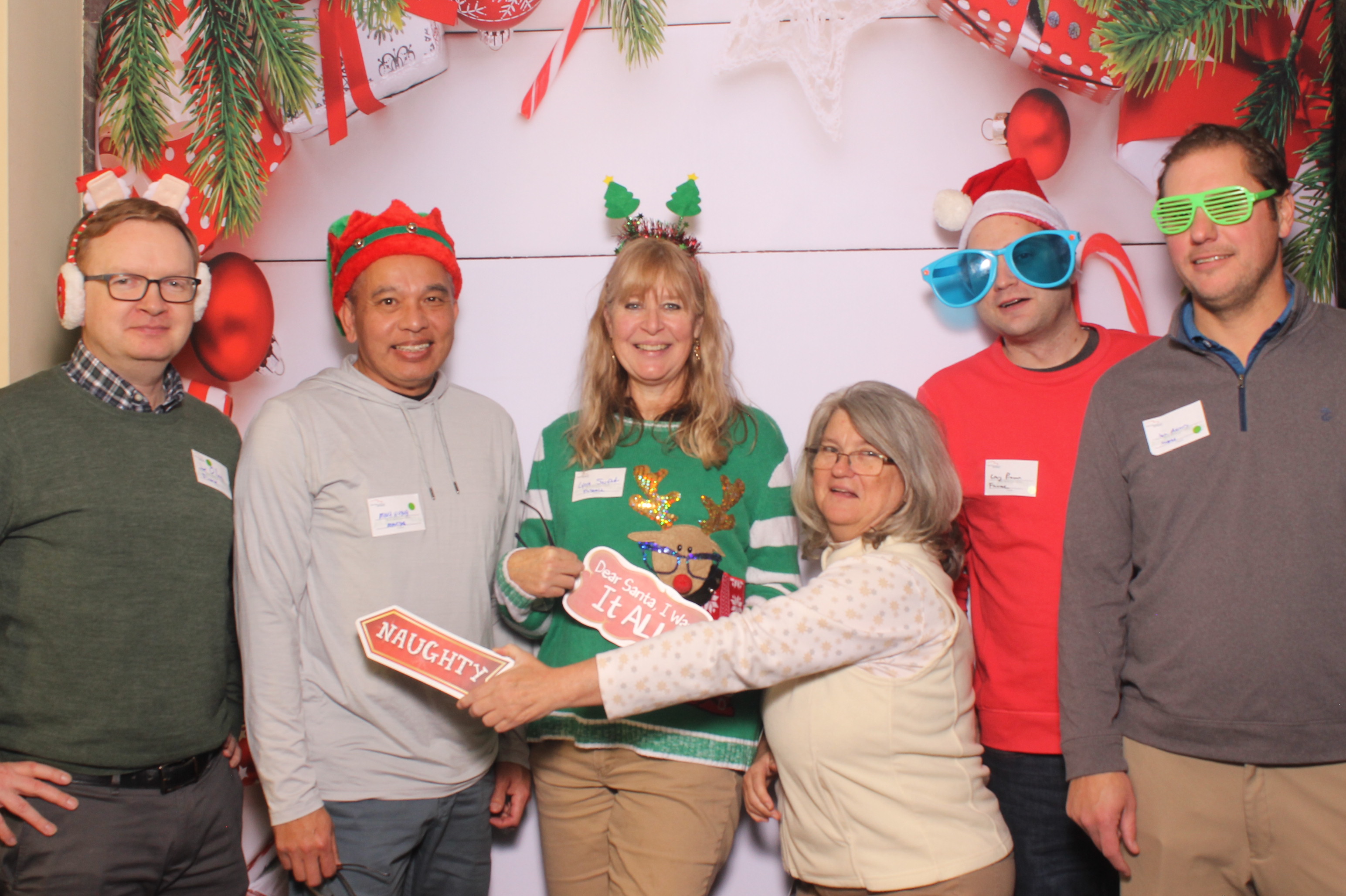 Great American Insurance Holiday Party 2024 | View more photos from the event at gallery.photoboothcincy.com/u/PhotoBoothCincy/Great-American-Insurance-Holiday-Party-2024