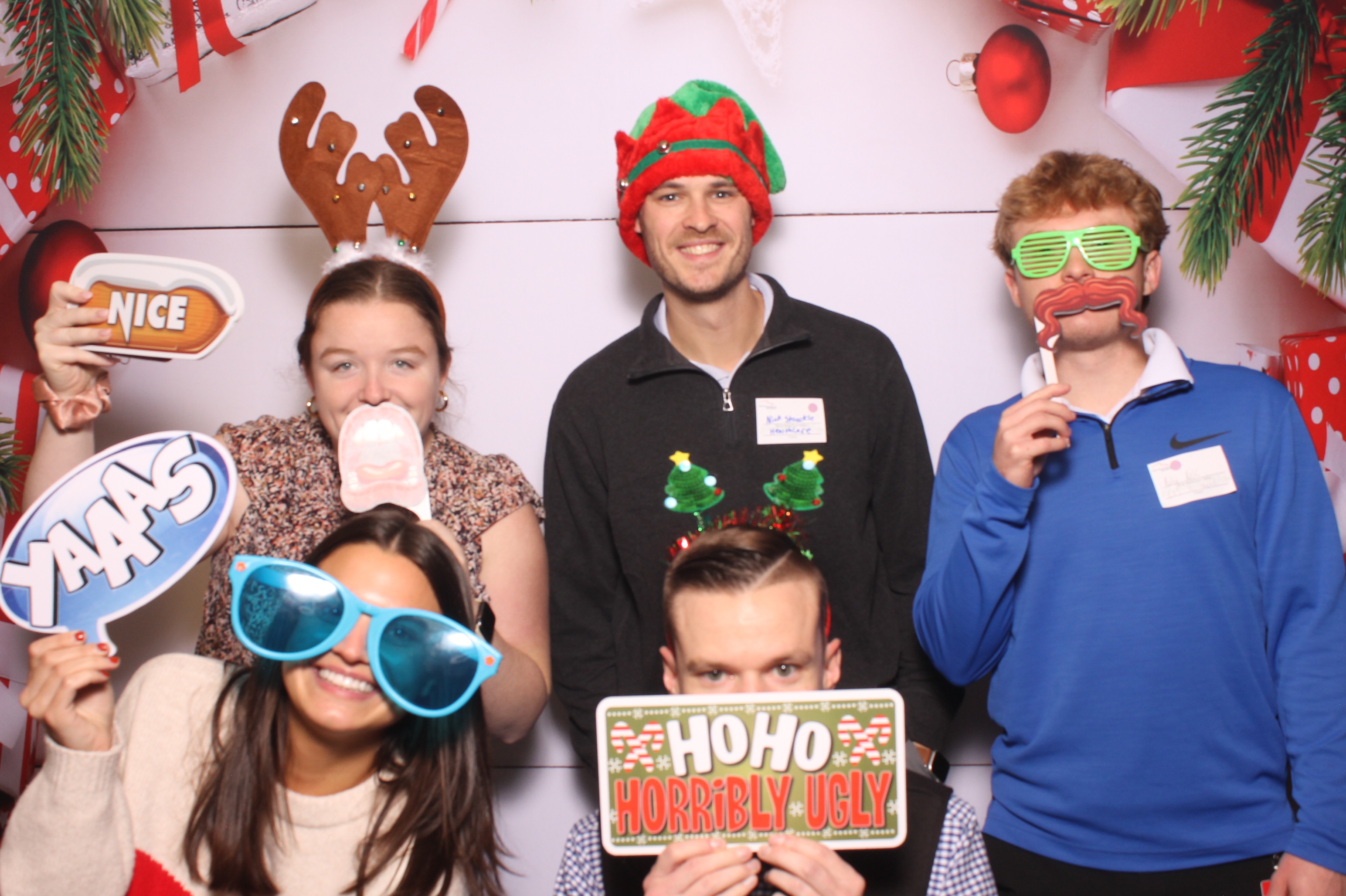 Great American Insurance Holiday Party 2024 | View more photos from the event at gallery.photoboothcincy.com/u/PhotoBoothCincy/Great-American-Insurance-Holiday-Party-2024