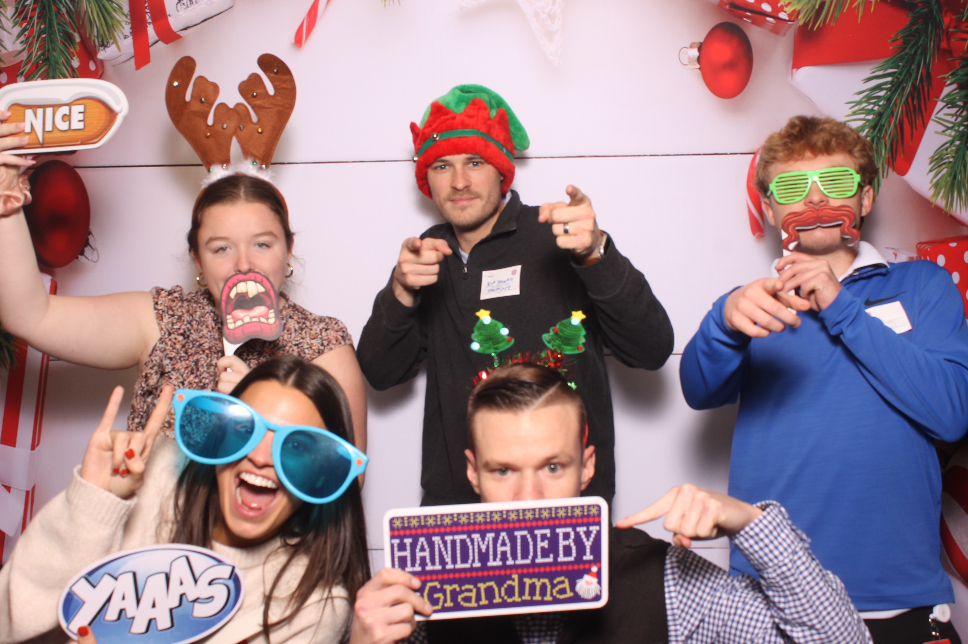 Great American Insurance Holiday Party 2024 | View more photos from the event at gallery.photoboothcincy.com/u/PhotoBoothCincy/Great-American-Insurance-Holiday-Party-2024