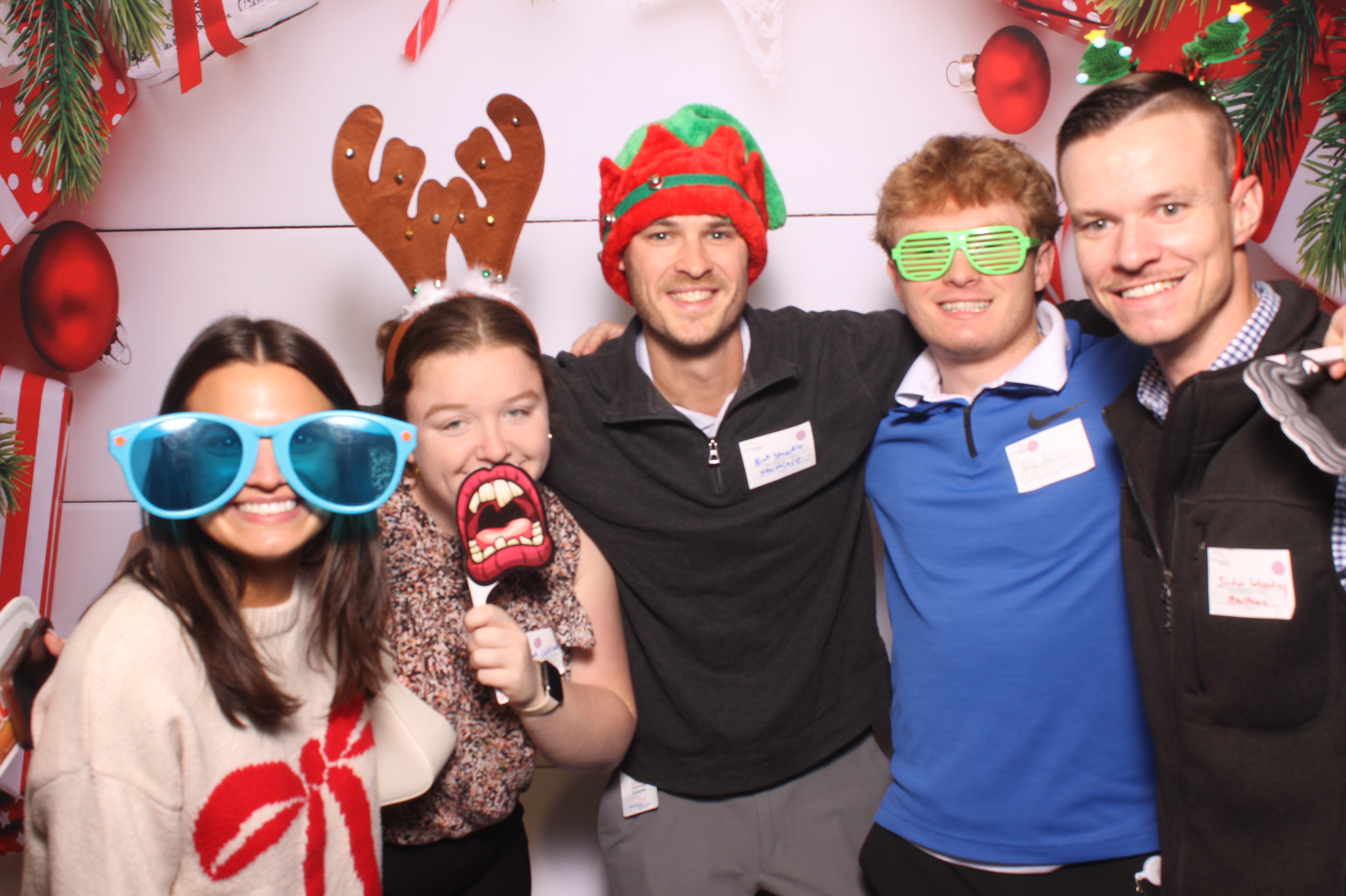 Great American Insurance Holiday Party 2024 | View more photos from the event at gallery.photoboothcincy.com/u/PhotoBoothCincy/Great-American-Insurance-Holiday-Party-2024