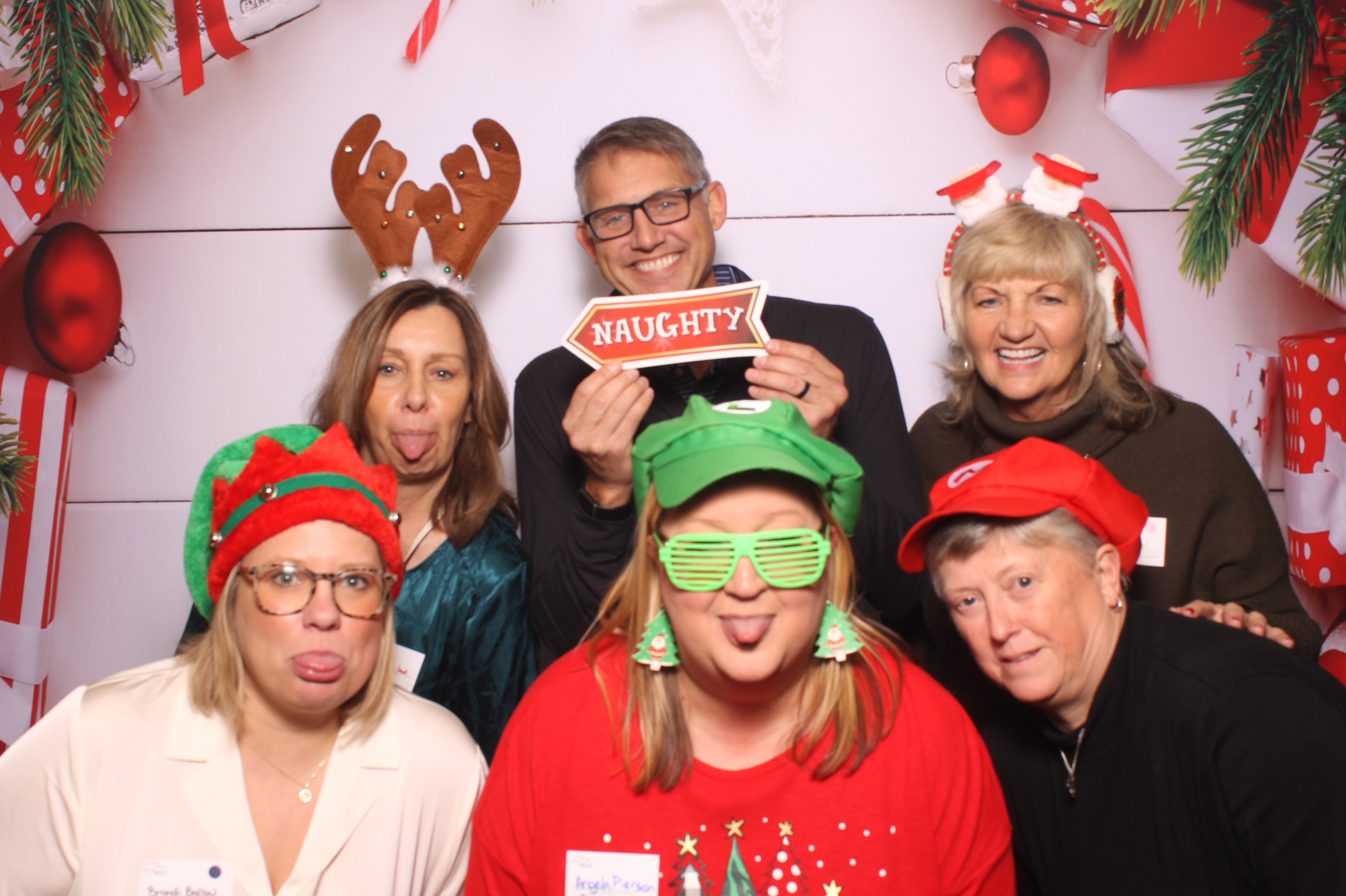 Great American Insurance Holiday Party 2024 | View more photos from the event at gallery.photoboothcincy.com/u/PhotoBoothCincy/Great-American-Insurance-Holiday-Party-2024
