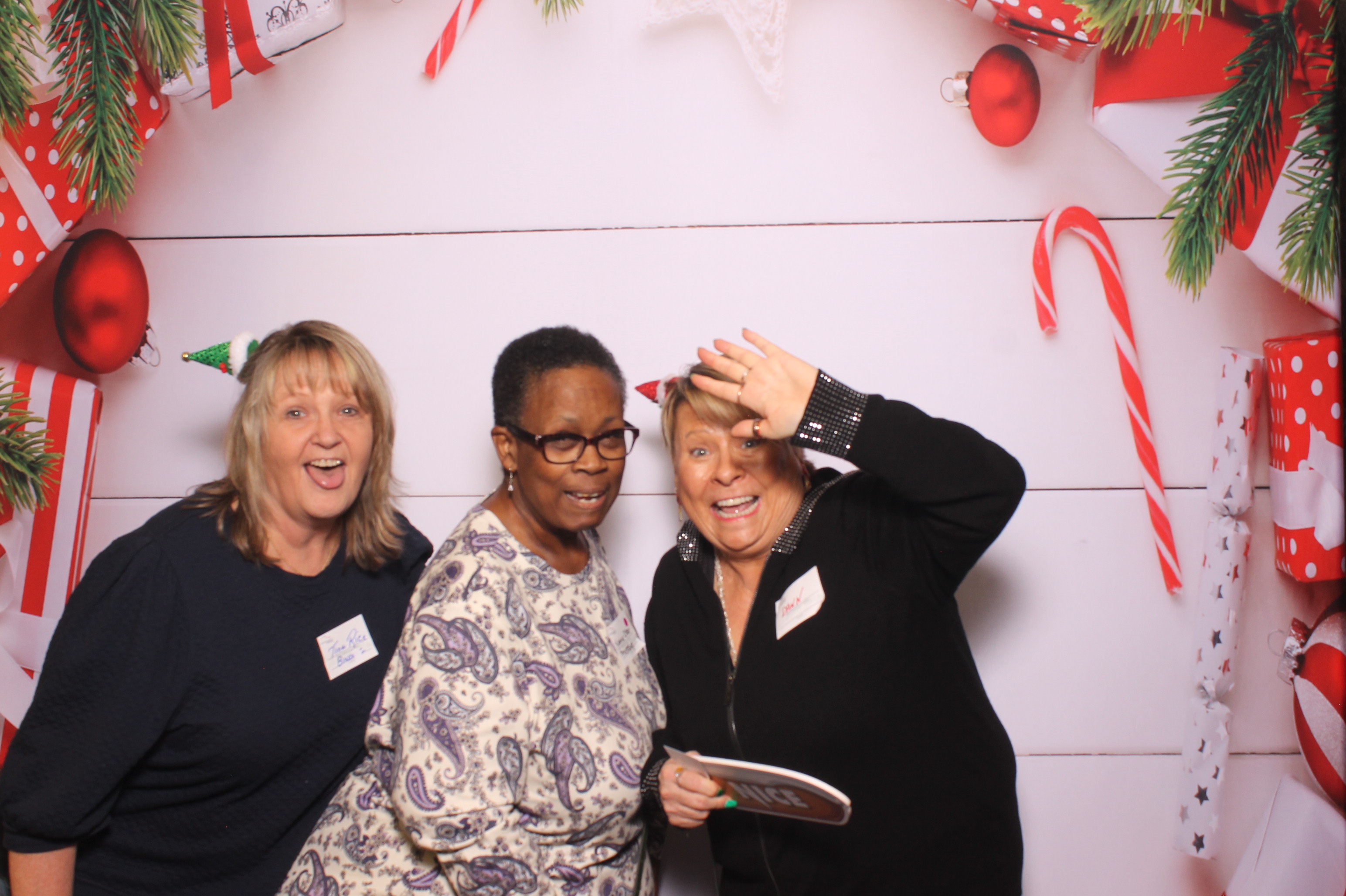 Great American Insurance Holiday Party 2024 | View more photos from the event at gallery.photoboothcincy.com/u/PhotoBoothCincy/Great-American-Insurance-Holiday-Party-2024