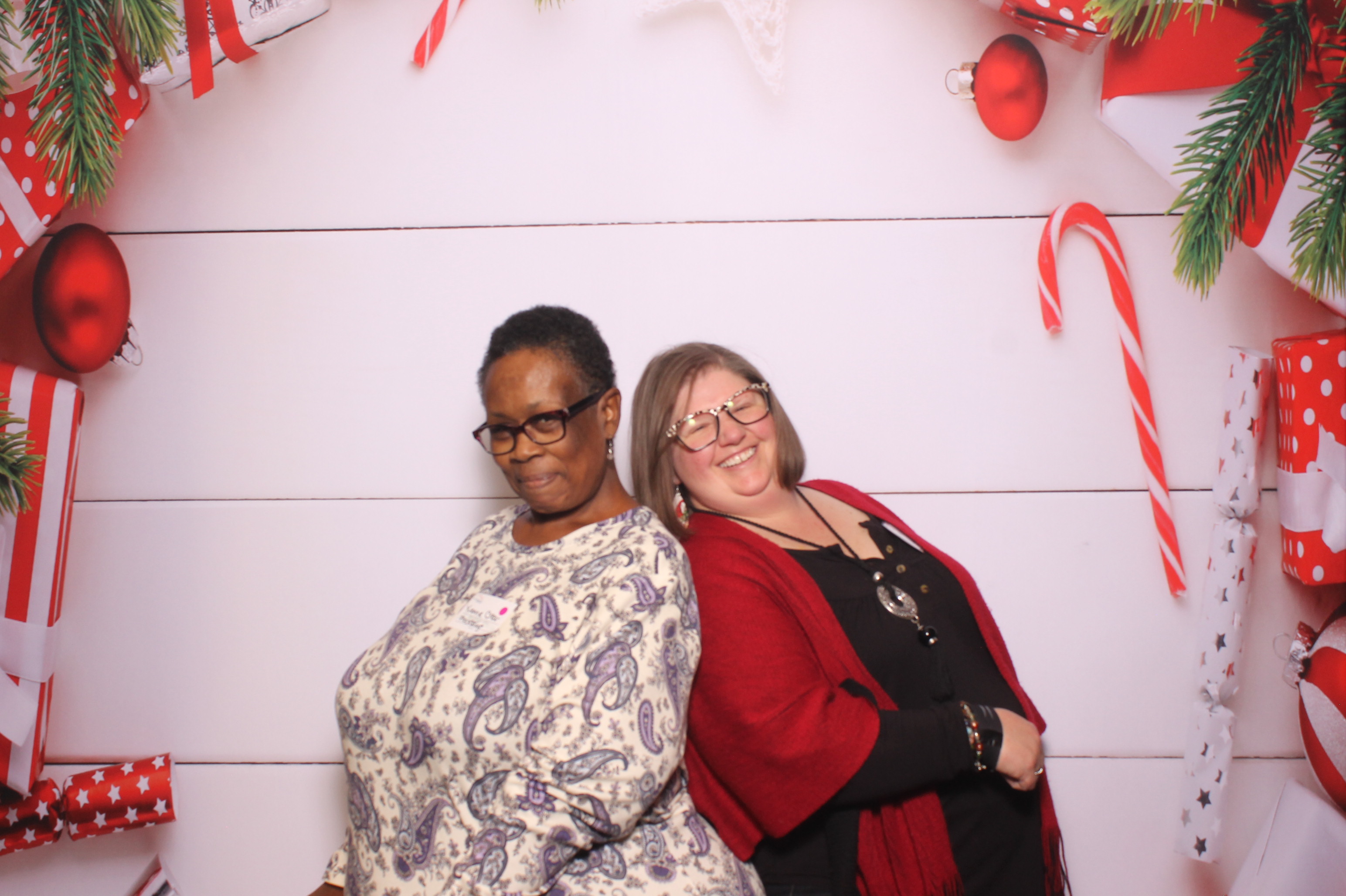 Great American Insurance Holiday Party 2024 | View more photos from the event at gallery.photoboothcincy.com/u/PhotoBoothCincy/Great-American-Insurance-Holiday-Party-2024
