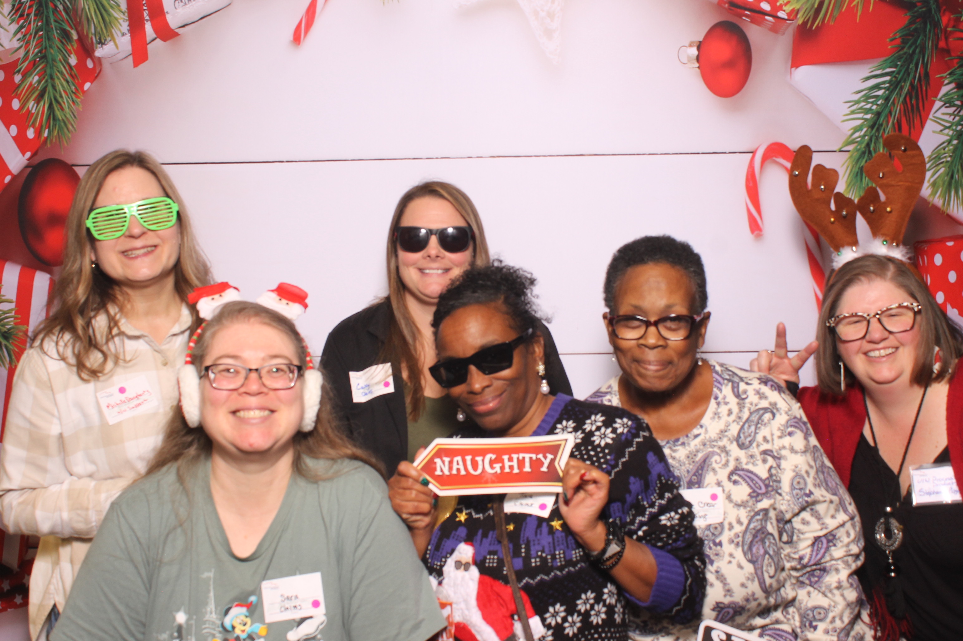 Great American Insurance Holiday Party 2024 | View more photos from the event at gallery.photoboothcincy.com/u/PhotoBoothCincy/Great-American-Insurance-Holiday-Party-2024