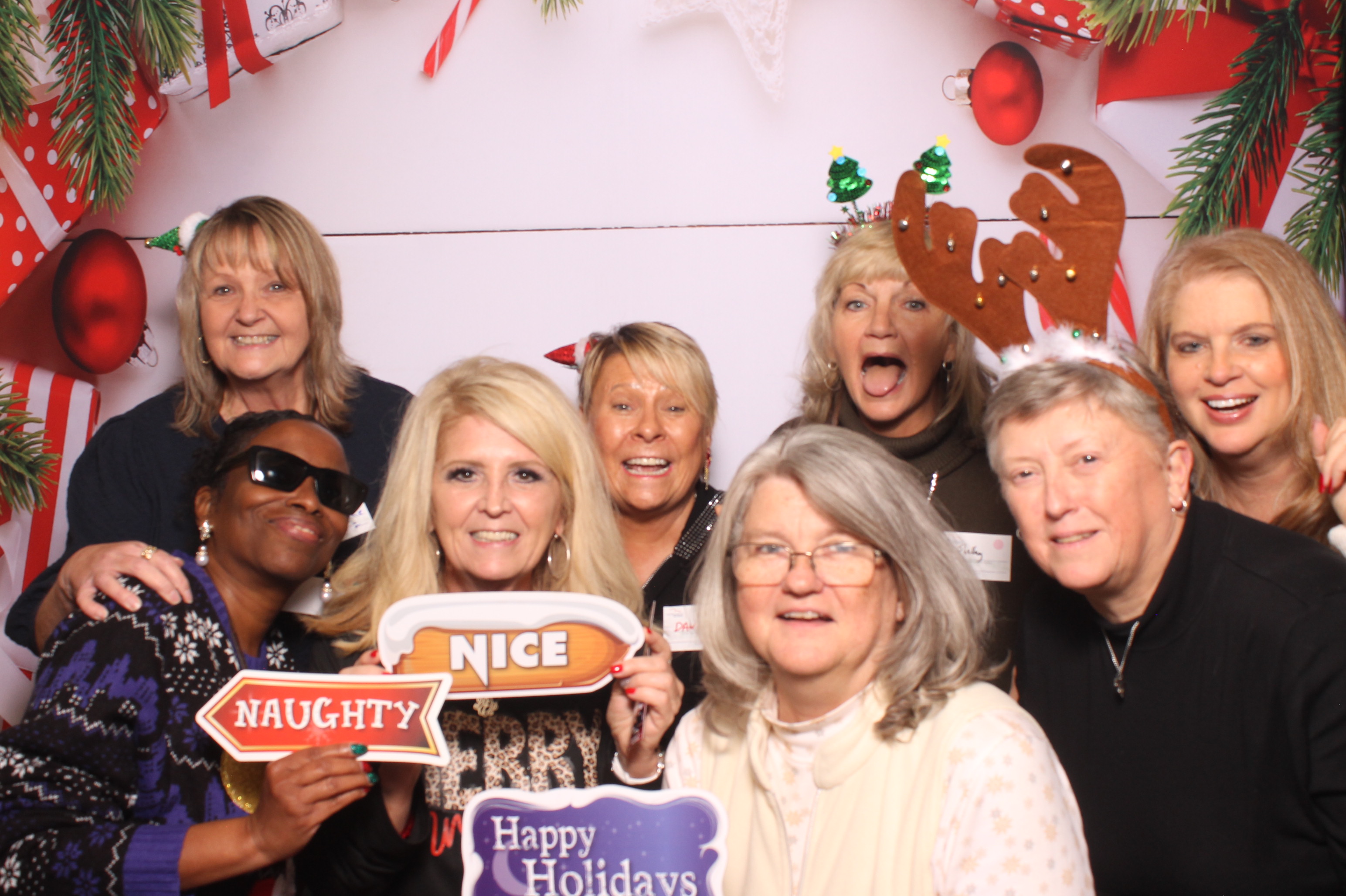 Great American Insurance Holiday Party 2024 | View more photos from the event at gallery.photoboothcincy.com/u/PhotoBoothCincy/Great-American-Insurance-Holiday-Party-2024