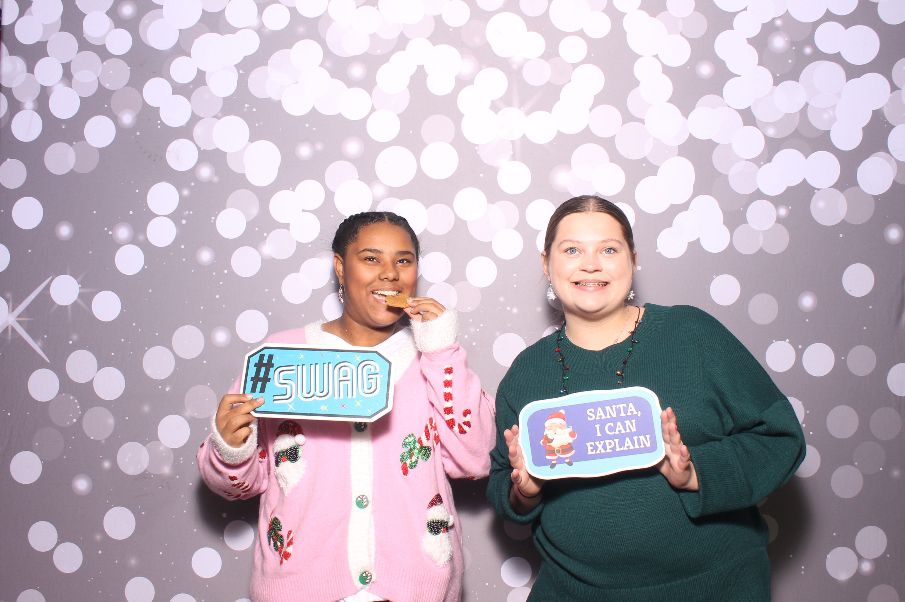 Hamilton TWP. Maineville Joint Tree Lighting | View more photos from the event at gallery.photoboothcincy.com/u/PhotoBoothCincy/Hamilton-TWP-Maineville-Joint-Tree-Lighting