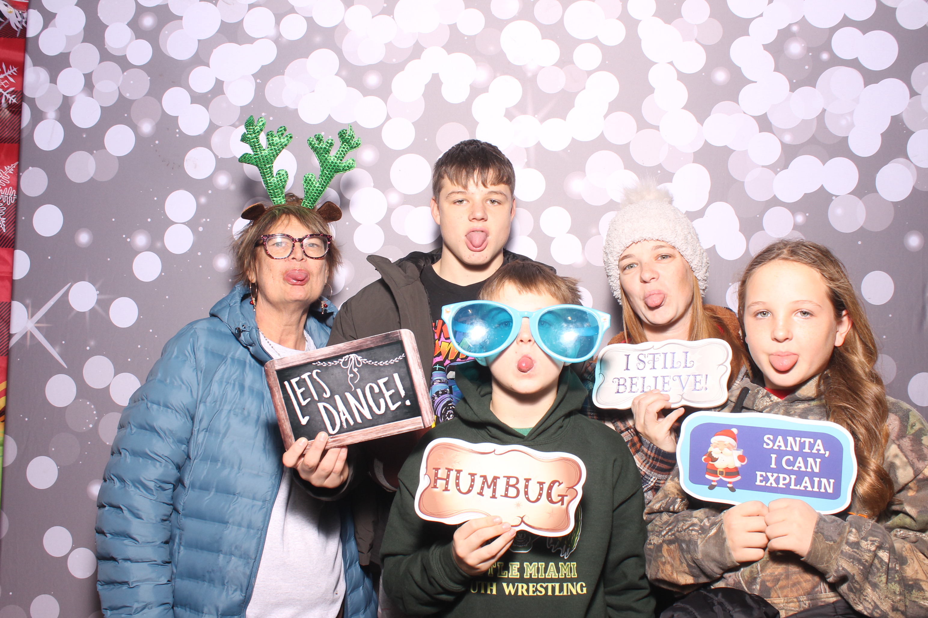 Hamilton TWP. Maineville Joint Tree Lighting | View more photos from the event at gallery.photoboothcincy.com/u/PhotoBoothCincy/Hamilton-TWP-Maineville-Joint-Tree-Lighting