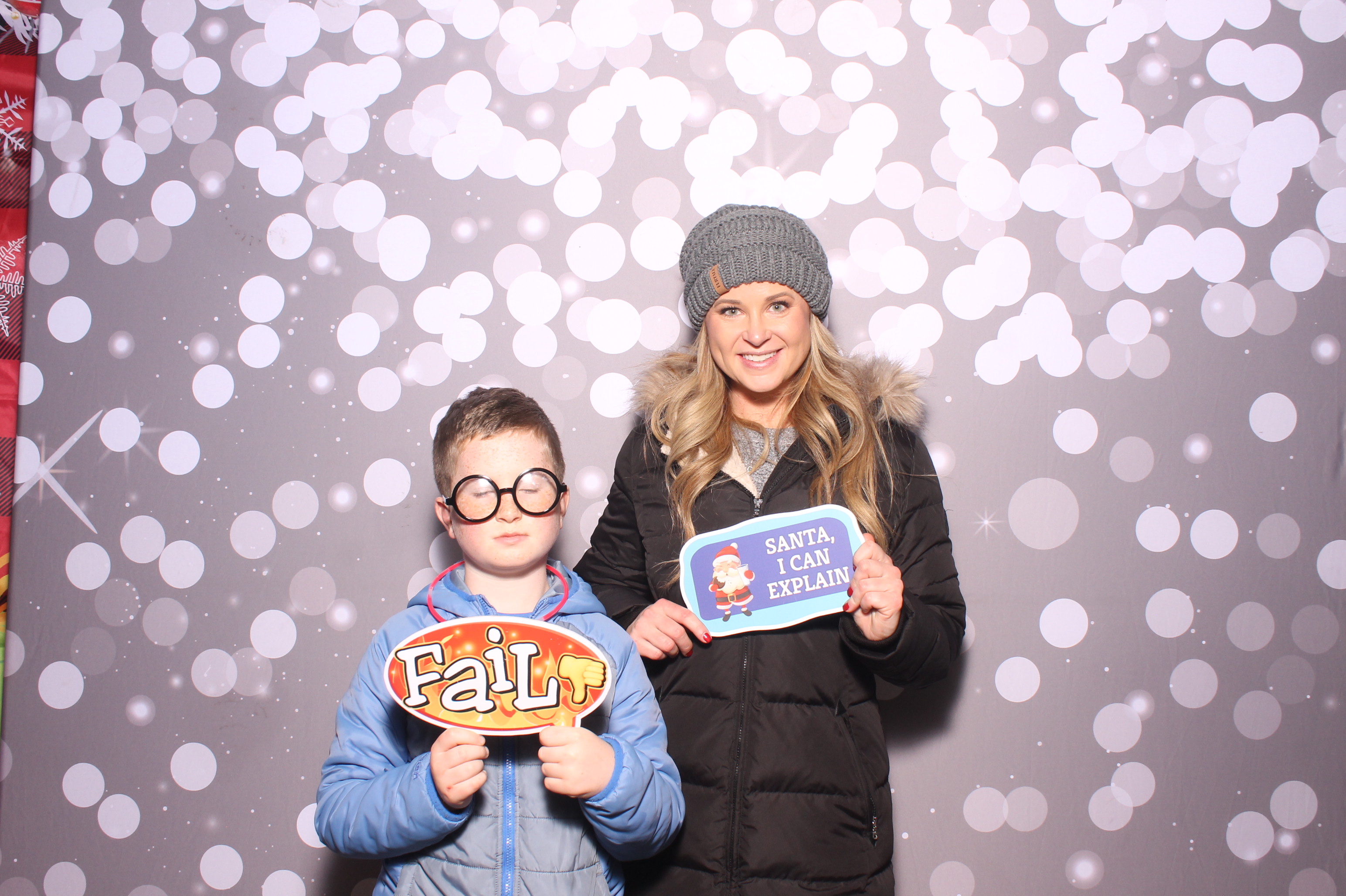 Hamilton TWP. Maineville Joint Tree Lighting | View more photos from the event at gallery.photoboothcincy.com/u/PhotoBoothCincy/Hamilton-TWP-Maineville-Joint-Tree-Lighting
