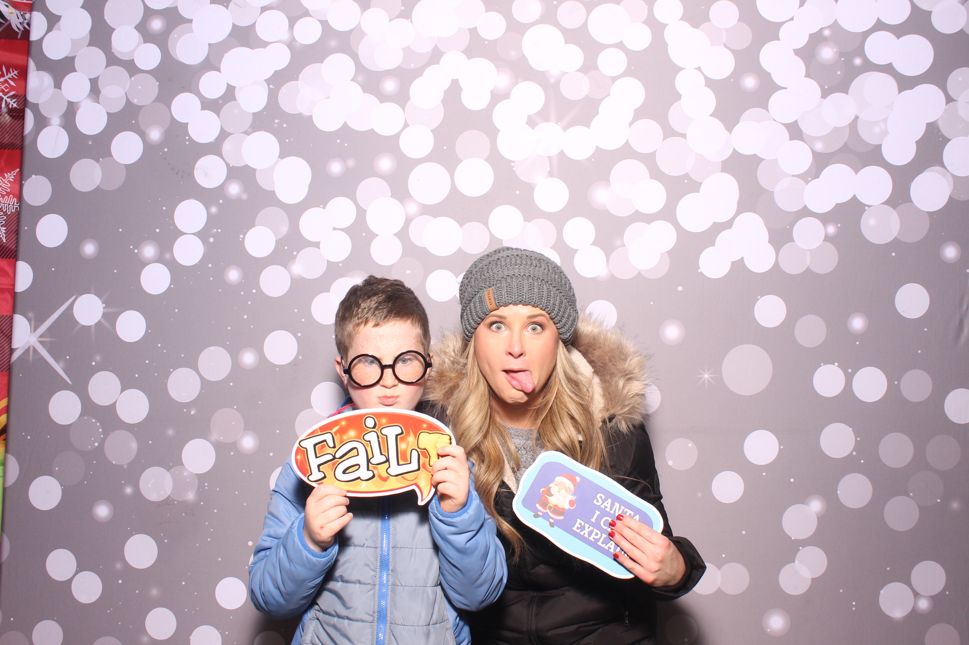 Hamilton TWP. Maineville Joint Tree Lighting | View more photos from the event at gallery.photoboothcincy.com/u/PhotoBoothCincy/Hamilton-TWP-Maineville-Joint-Tree-Lighting