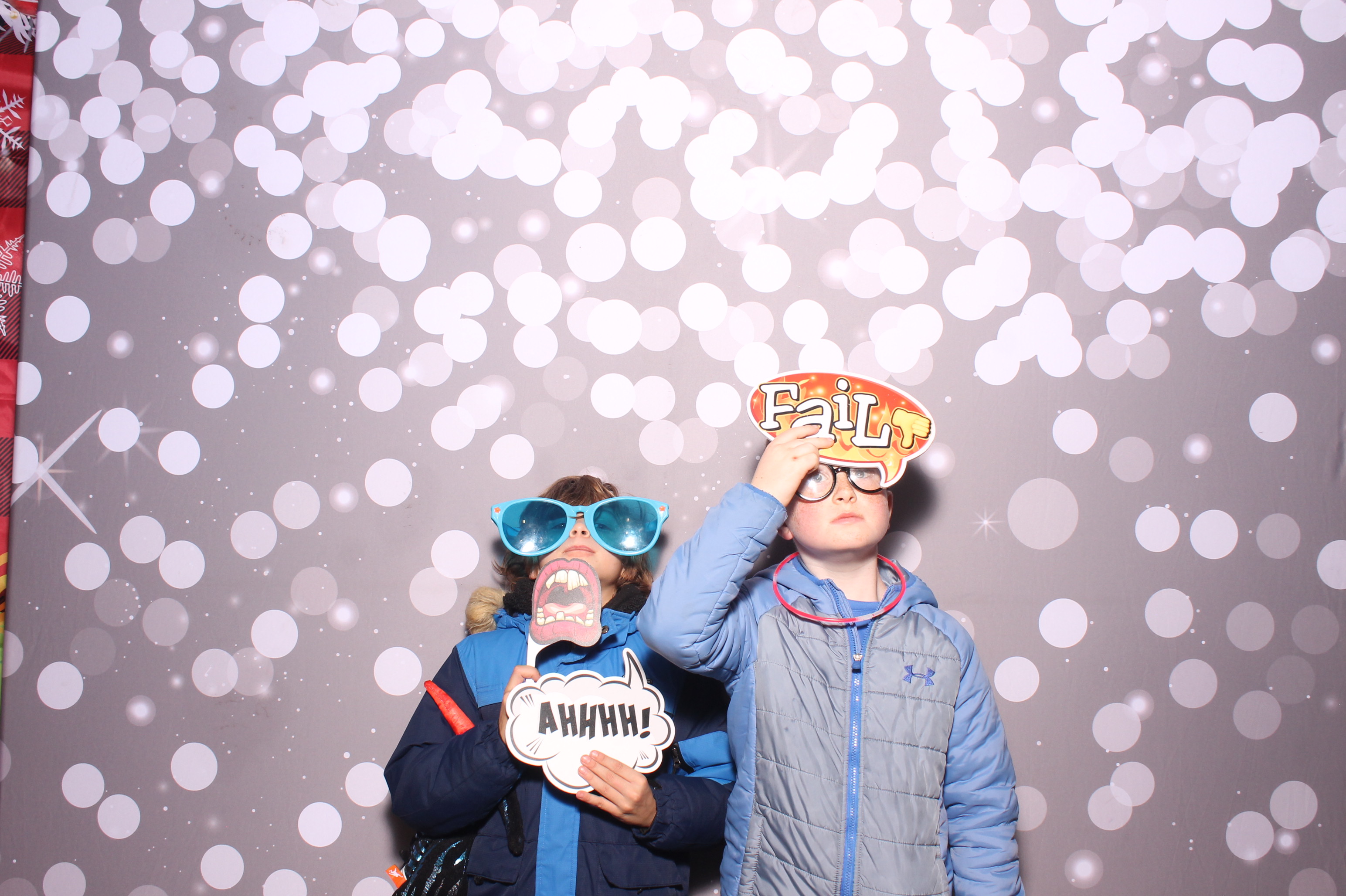 Hamilton TWP. Maineville Joint Tree Lighting | View more photos from the event at gallery.photoboothcincy.com/u/PhotoBoothCincy/Hamilton-TWP-Maineville-Joint-Tree-Lighting