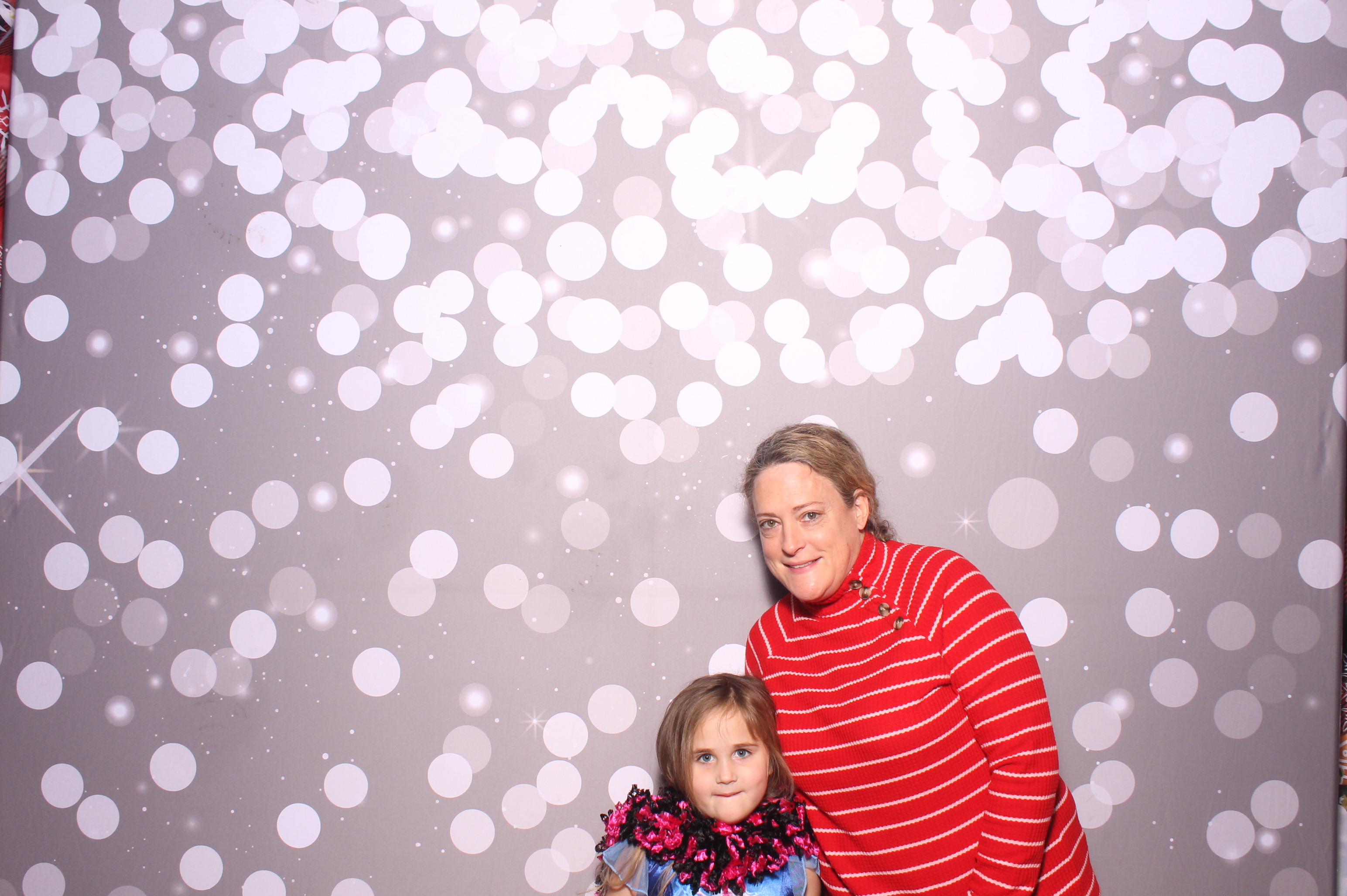 Hamilton TWP. Maineville Joint Tree Lighting | View more photos from the event at gallery.photoboothcincy.com/u/PhotoBoothCincy/Hamilton-TWP-Maineville-Joint-Tree-Lighting