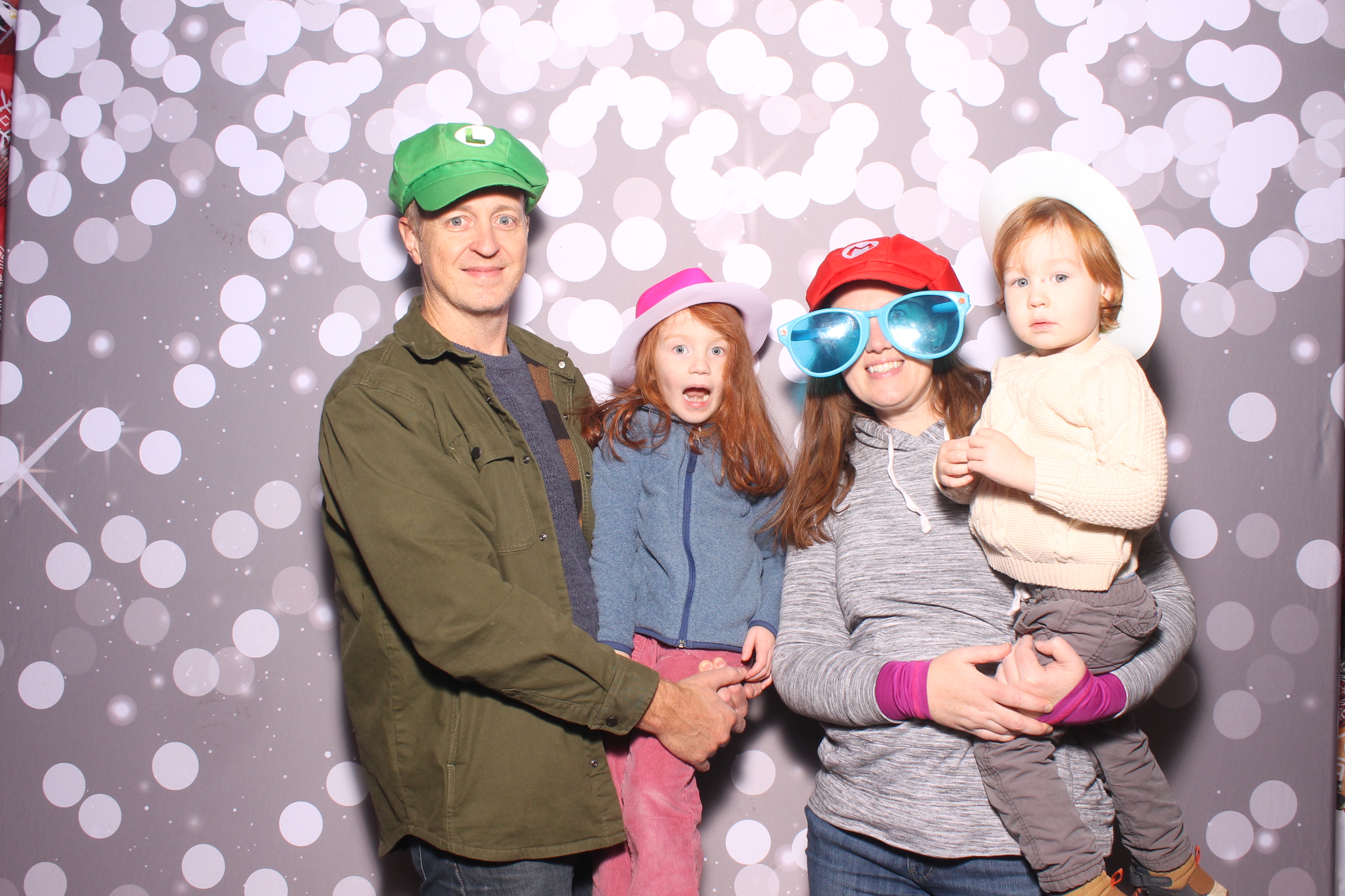 Hamilton TWP. Maineville Joint Tree Lighting | View more photos from the event at gallery.photoboothcincy.com/u/PhotoBoothCincy/Hamilton-TWP-Maineville-Joint-Tree-Lighting