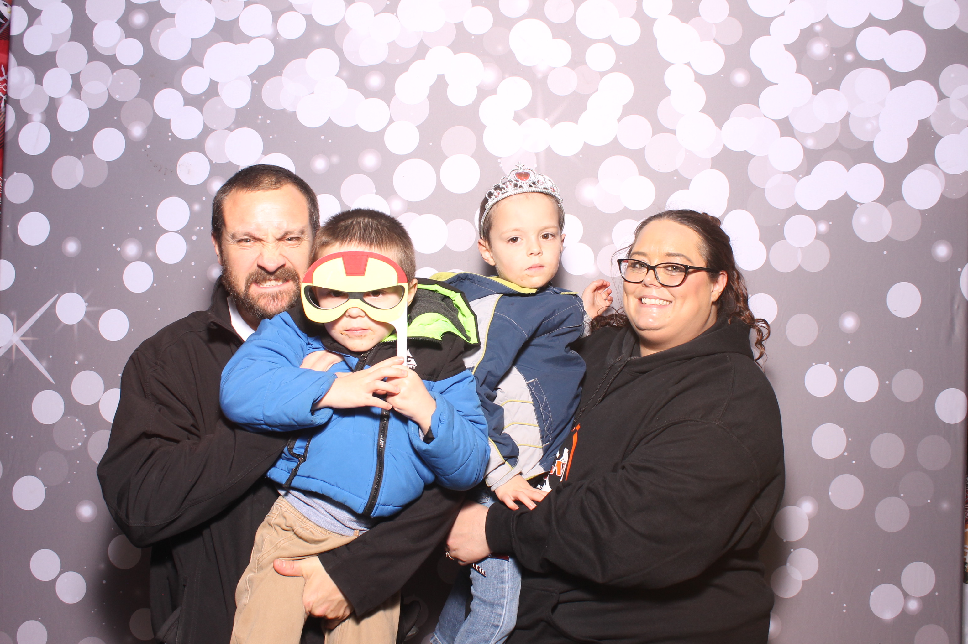 Hamilton TWP. Maineville Joint Tree Lighting | View more photos from the event at gallery.photoboothcincy.com/u/PhotoBoothCincy/Hamilton-TWP-Maineville-Joint-Tree-Lighting
