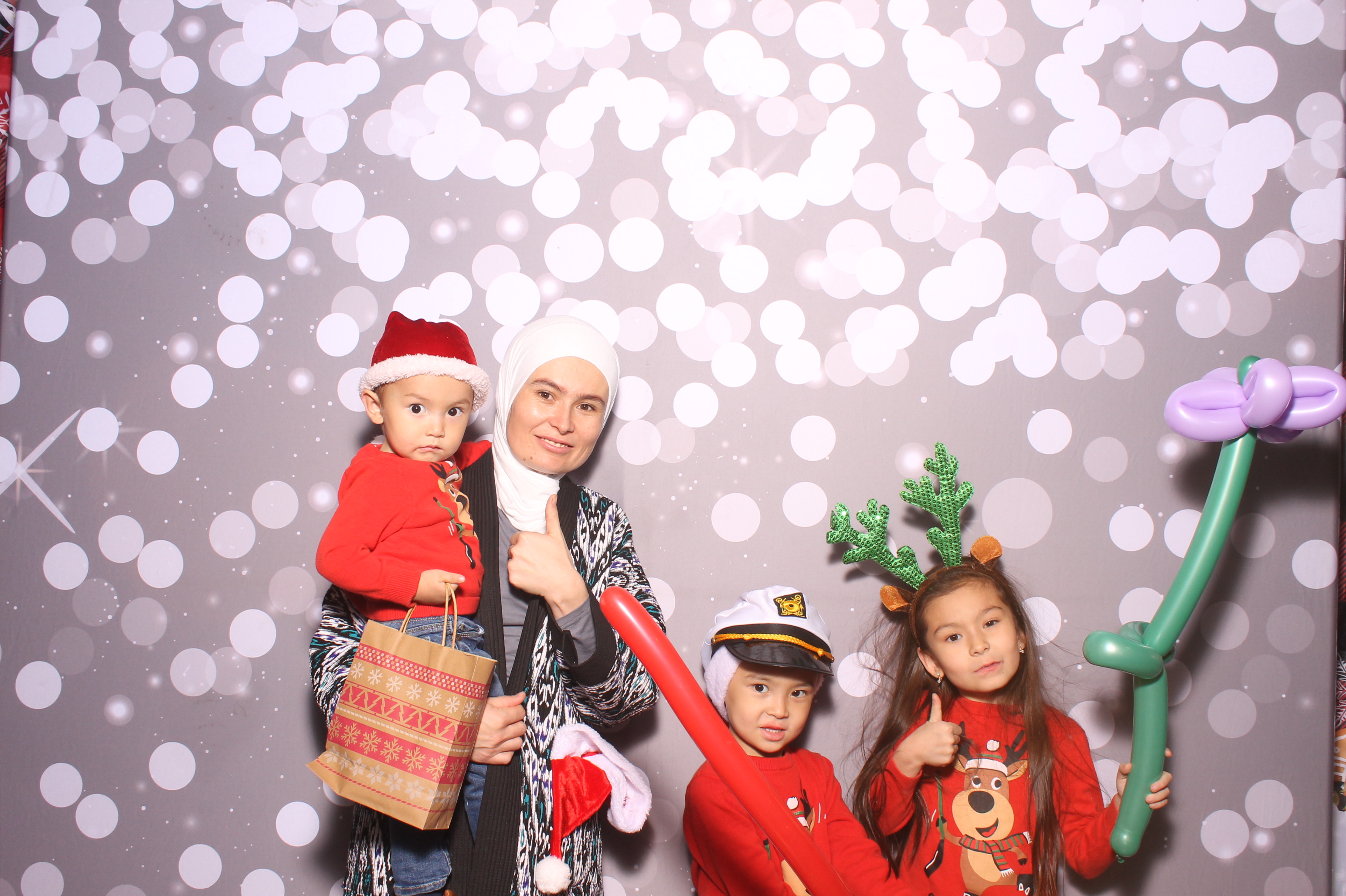 Hamilton TWP. Maineville Joint Tree Lighting | View more photos from the event at gallery.photoboothcincy.com/u/PhotoBoothCincy/Hamilton-TWP-Maineville-Joint-Tree-Lighting