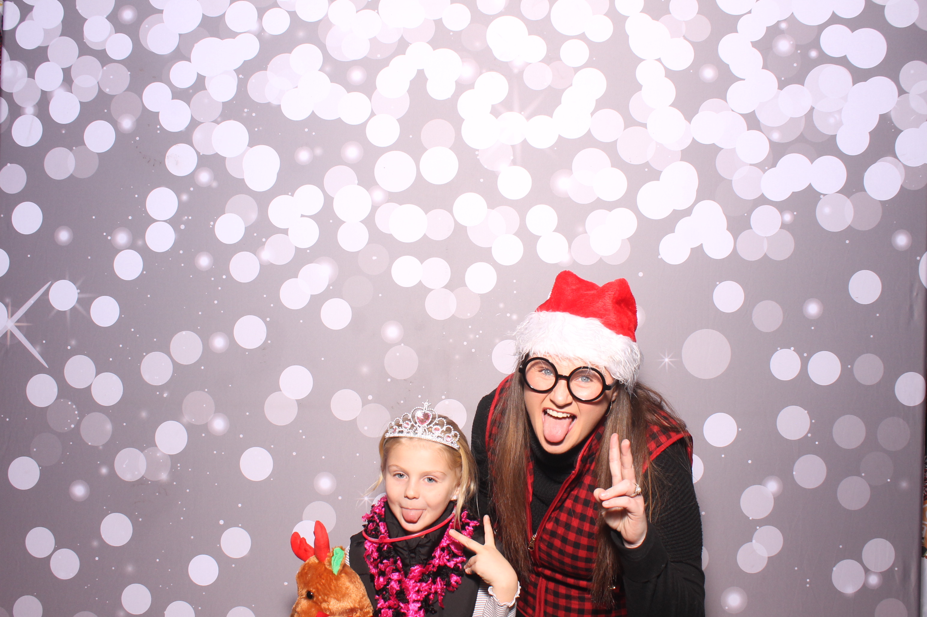 Hamilton TWP. Maineville Joint Tree Lighting | View more photos from the event at gallery.photoboothcincy.com/u/PhotoBoothCincy/Hamilton-TWP-Maineville-Joint-Tree-Lighting