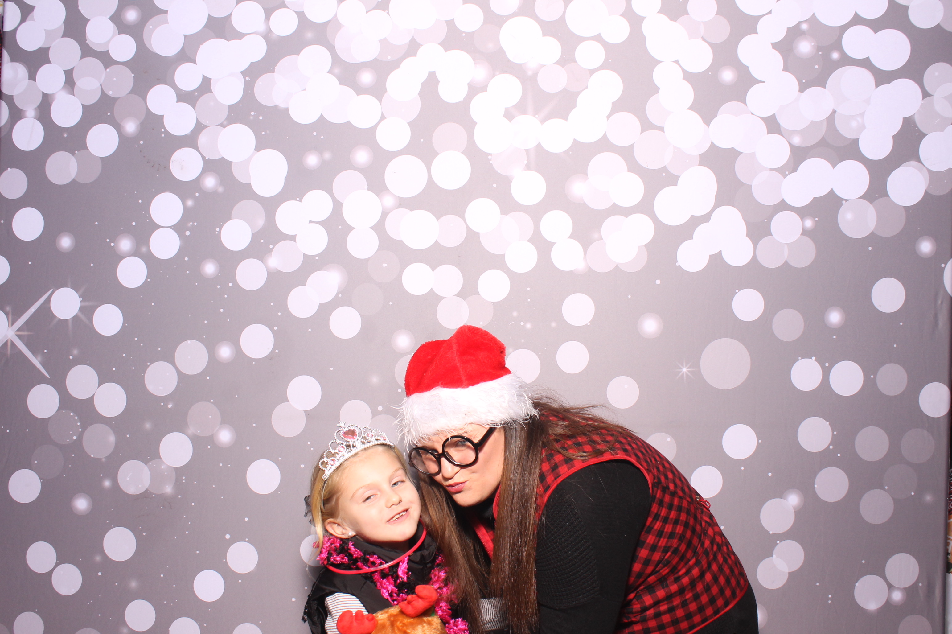 Hamilton TWP. Maineville Joint Tree Lighting | View more photos from the event at gallery.photoboothcincy.com/u/PhotoBoothCincy/Hamilton-TWP-Maineville-Joint-Tree-Lighting