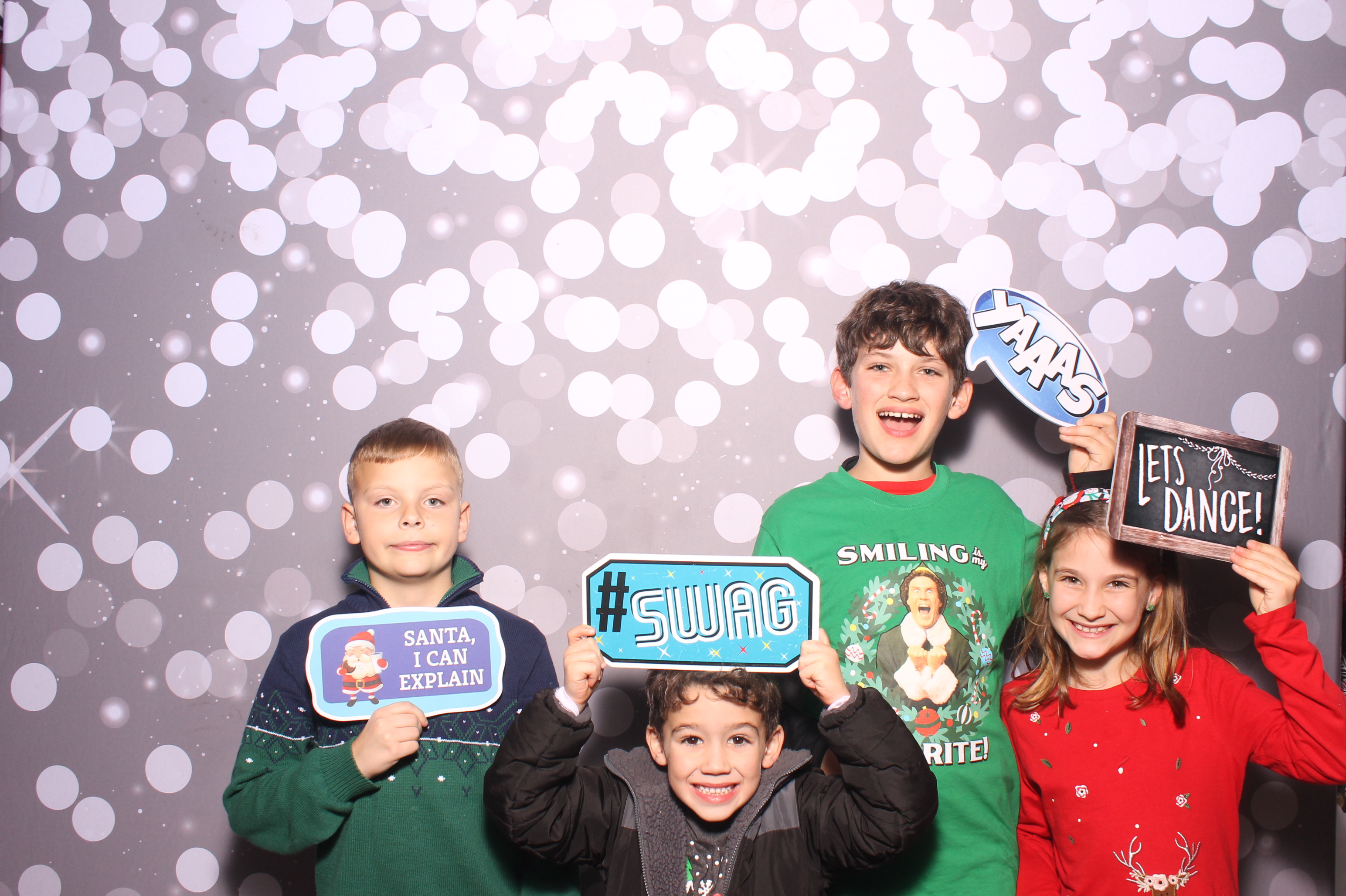 Hamilton TWP. Maineville Joint Tree Lighting | View more photos from the event at gallery.photoboothcincy.com/u/PhotoBoothCincy/Hamilton-TWP-Maineville-Joint-Tree-Lighting