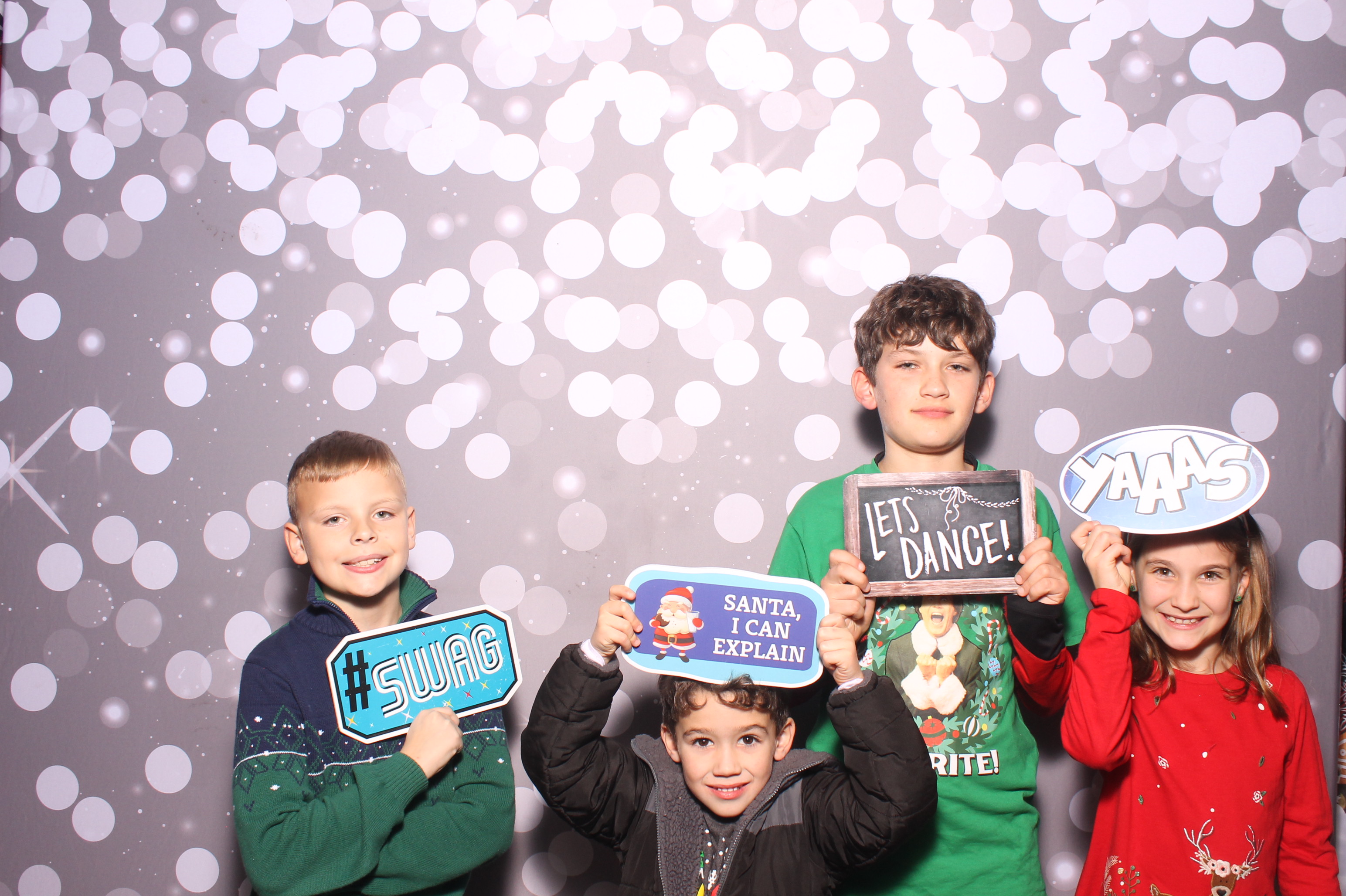 Hamilton TWP. Maineville Joint Tree Lighting | View more photos from the event at gallery.photoboothcincy.com/u/PhotoBoothCincy/Hamilton-TWP-Maineville-Joint-Tree-Lighting