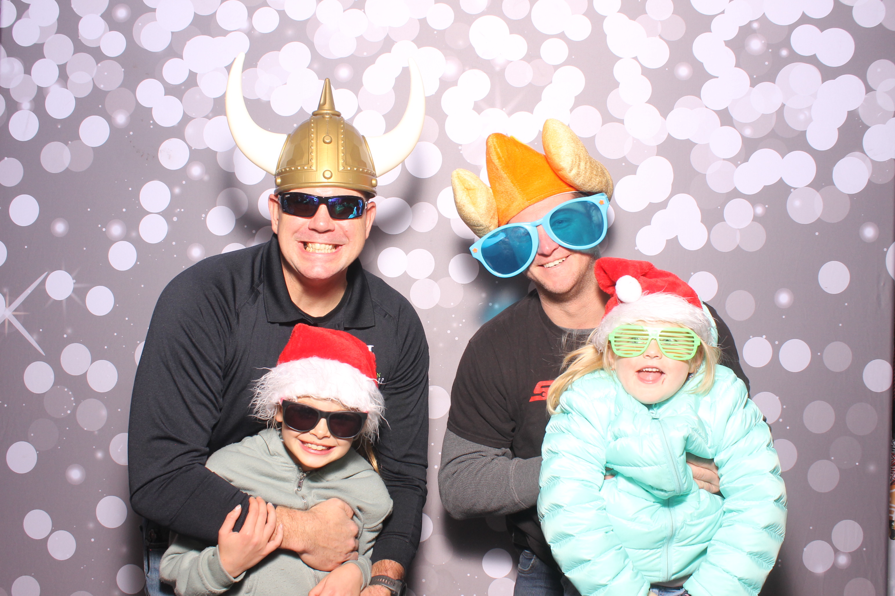 Hamilton TWP. Maineville Joint Tree Lighting | View more photos from the event at gallery.photoboothcincy.com/u/PhotoBoothCincy/Hamilton-TWP-Maineville-Joint-Tree-Lighting