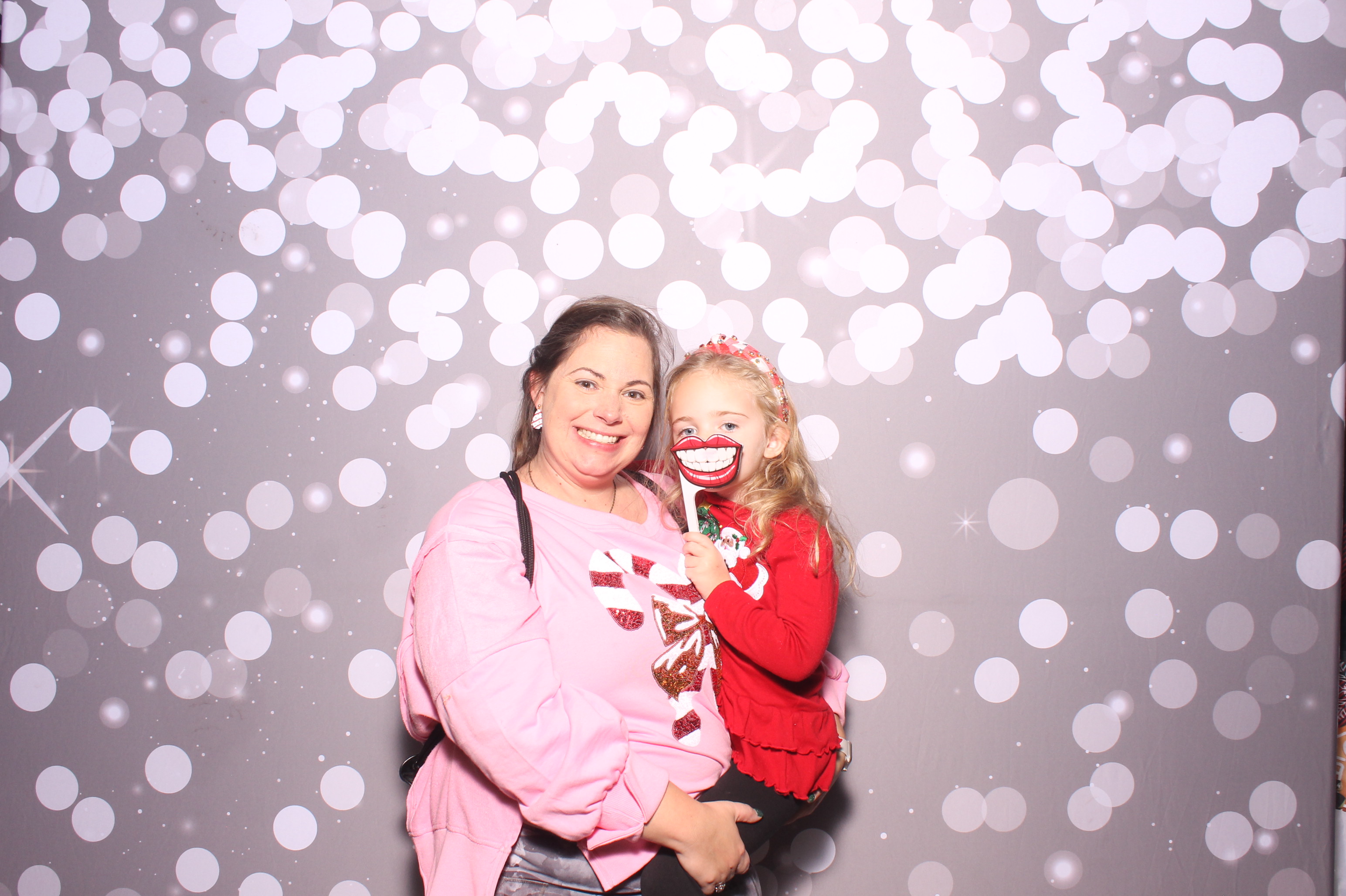 Hamilton TWP. Maineville Joint Tree Lighting | View more photos from the event at gallery.photoboothcincy.com/u/PhotoBoothCincy/Hamilton-TWP-Maineville-Joint-Tree-Lighting