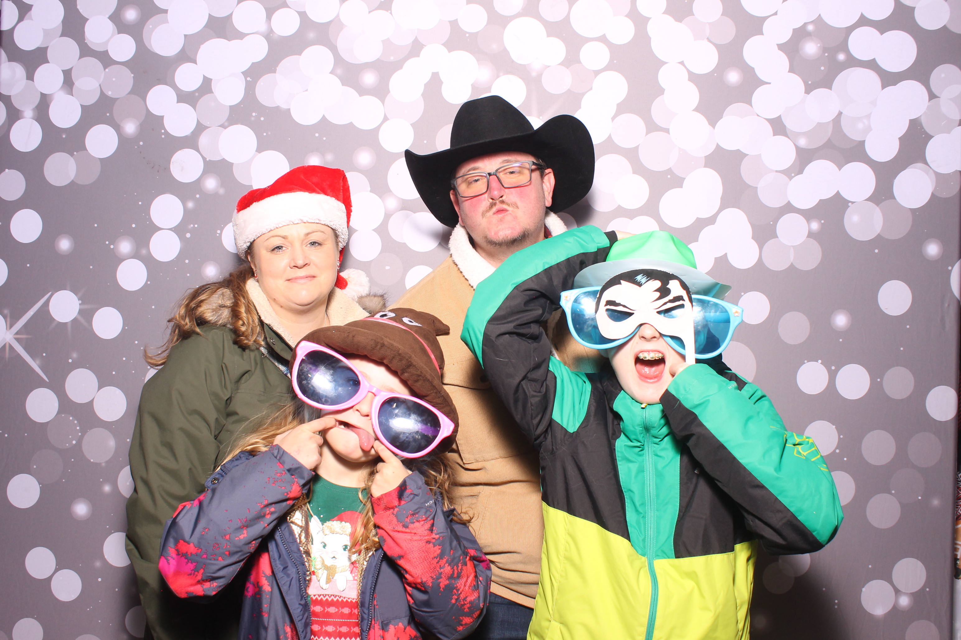Hamilton TWP. Maineville Joint Tree Lighting | View more photos from the event at gallery.photoboothcincy.com/u/PhotoBoothCincy/Hamilton-TWP-Maineville-Joint-Tree-Lighting