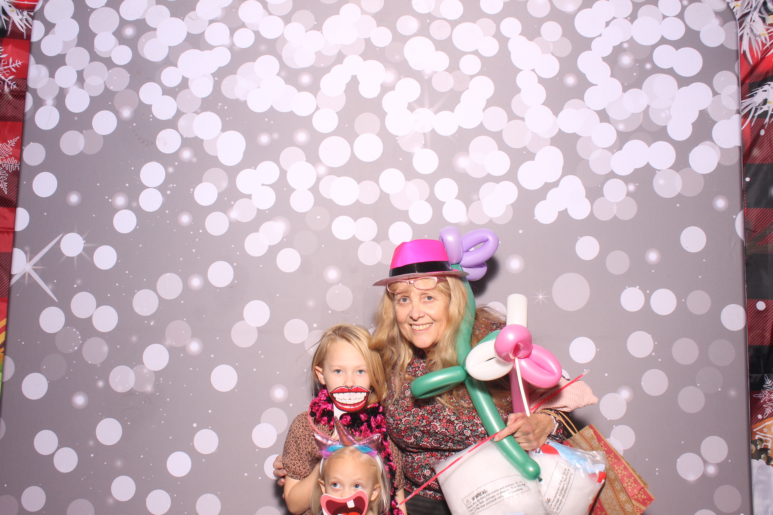 Hamilton TWP. Maineville Joint Tree Lighting | View more photos from the event at gallery.photoboothcincy.com/u/PhotoBoothCincy/Hamilton-TWP-Maineville-Joint-Tree-Lighting