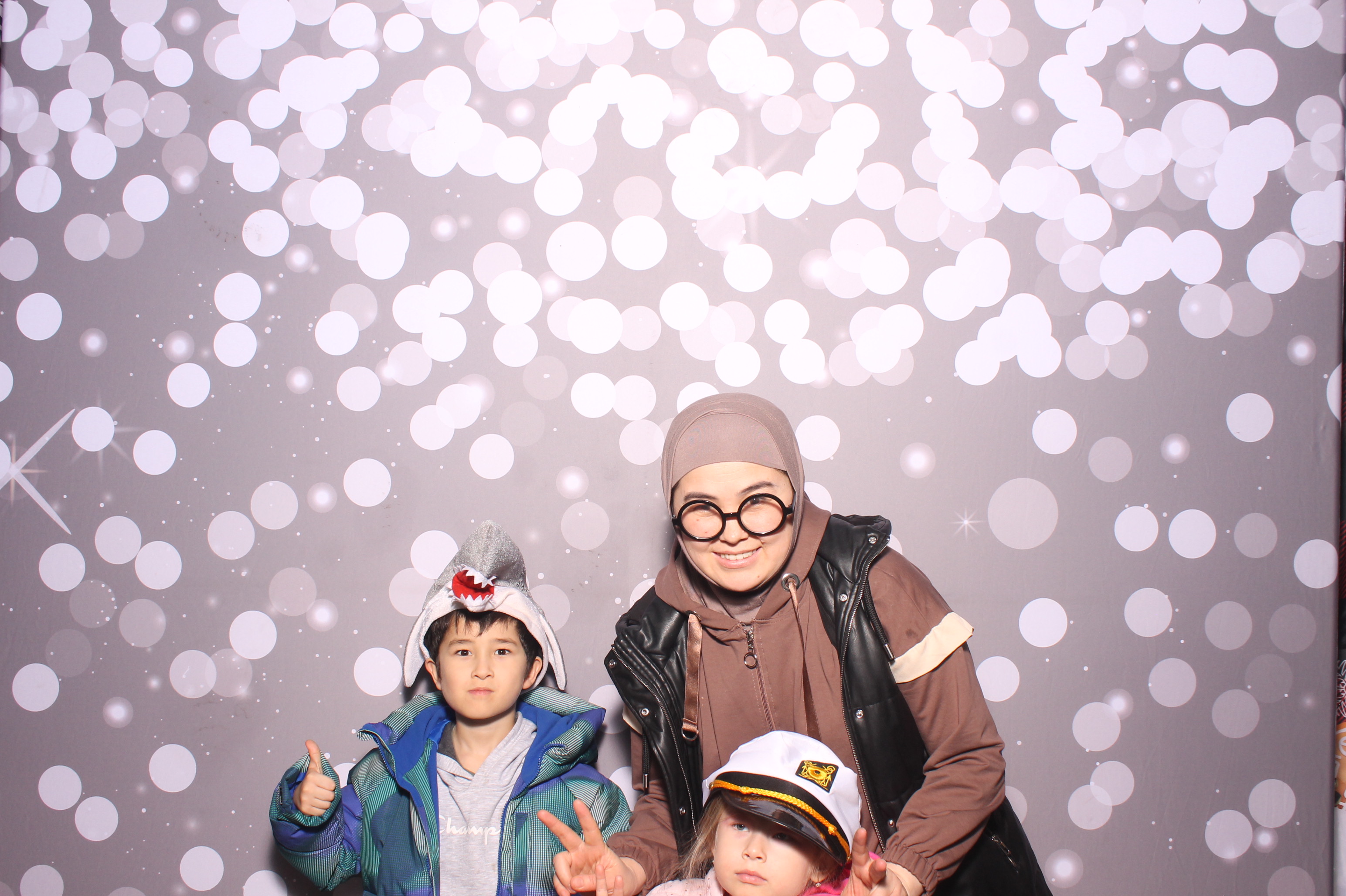 Hamilton TWP. Maineville Joint Tree Lighting | View more photos from the event at gallery.photoboothcincy.com/u/PhotoBoothCincy/Hamilton-TWP-Maineville-Joint-Tree-Lighting