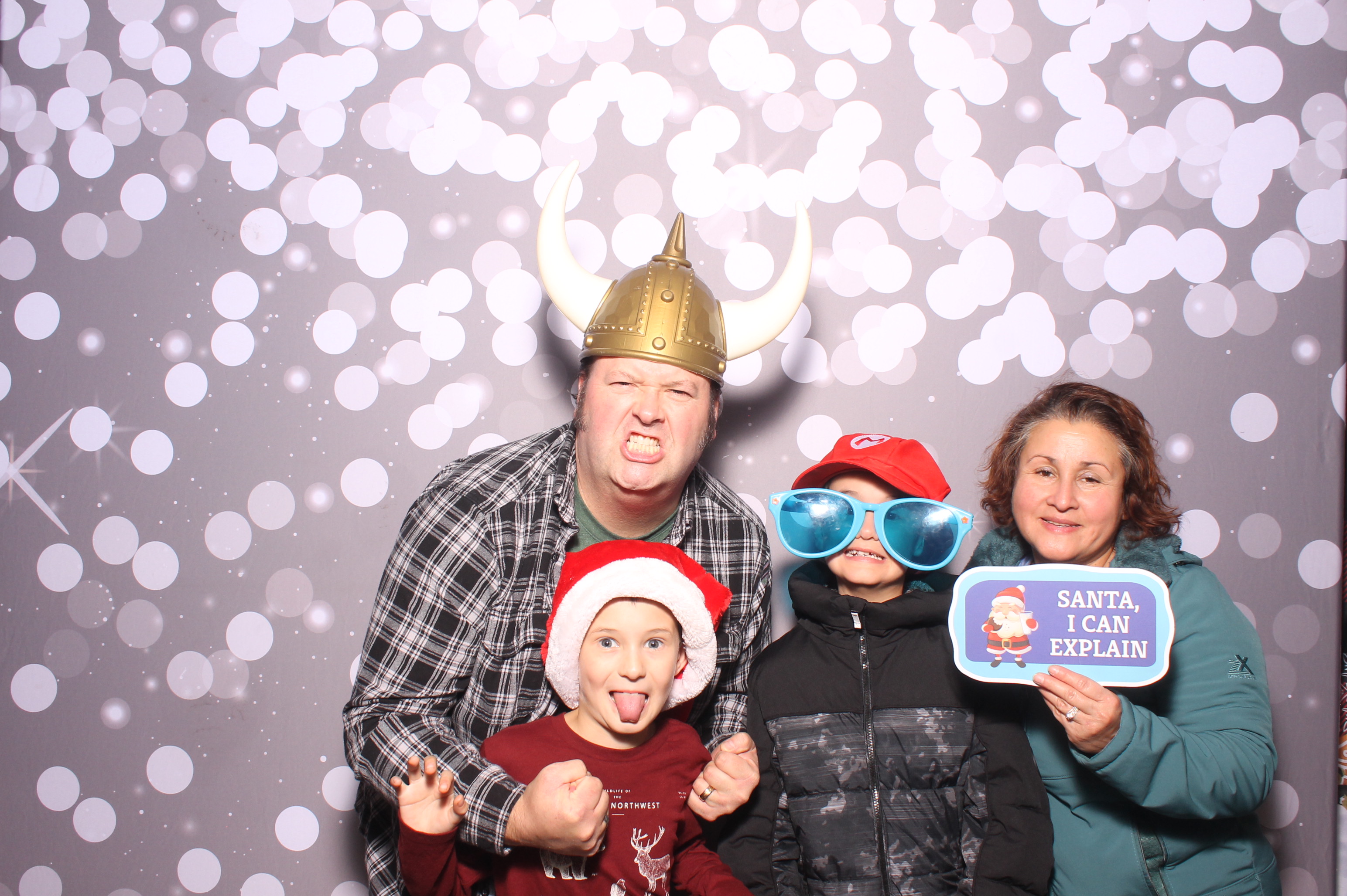 Hamilton TWP. Maineville Joint Tree Lighting | View more photos from the event at gallery.photoboothcincy.com/u/PhotoBoothCincy/Hamilton-TWP-Maineville-Joint-Tree-Lighting