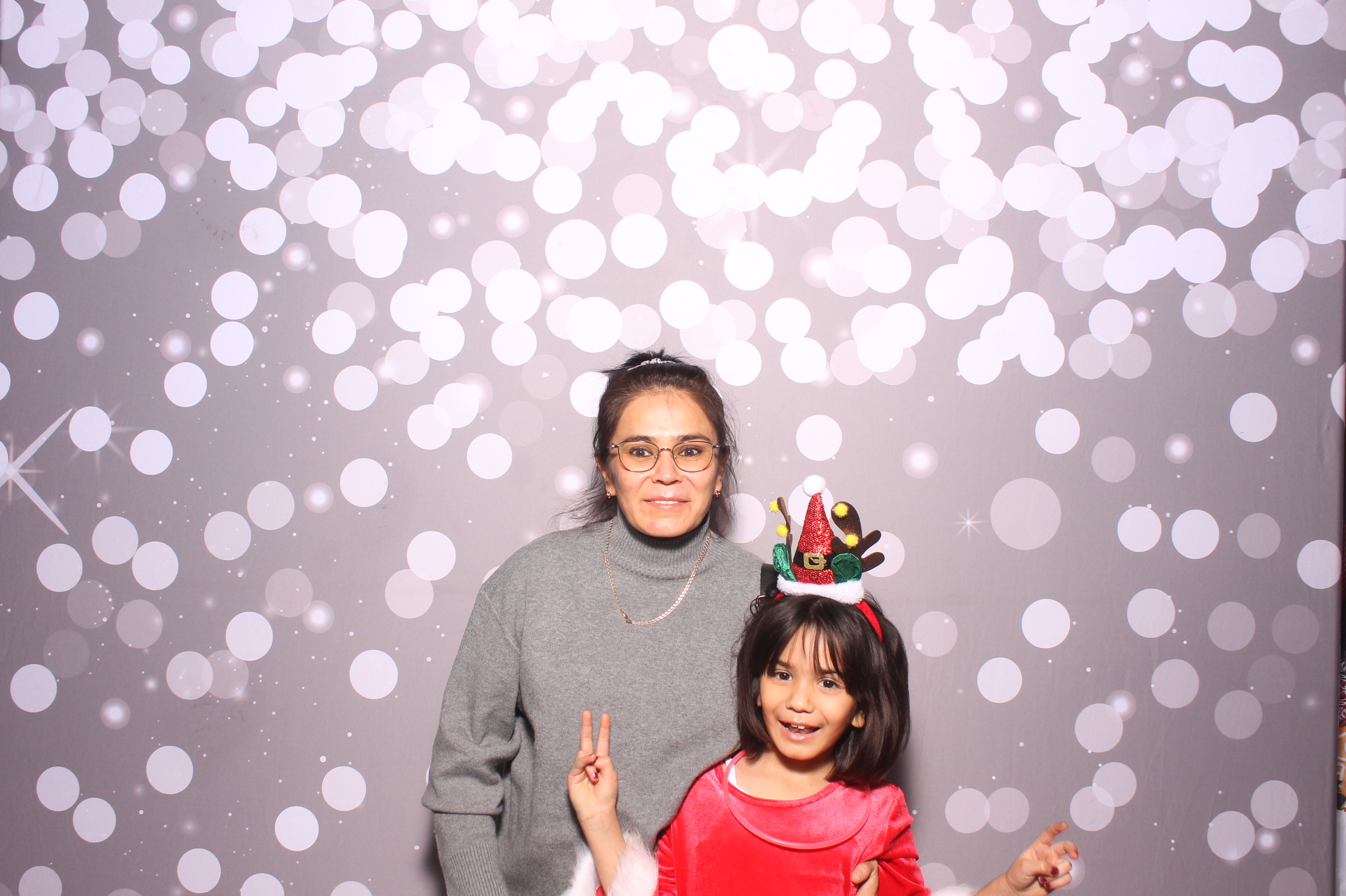 Hamilton TWP. Maineville Joint Tree Lighting | View more photos from the event at gallery.photoboothcincy.com/u/PhotoBoothCincy/Hamilton-TWP-Maineville-Joint-Tree-Lighting