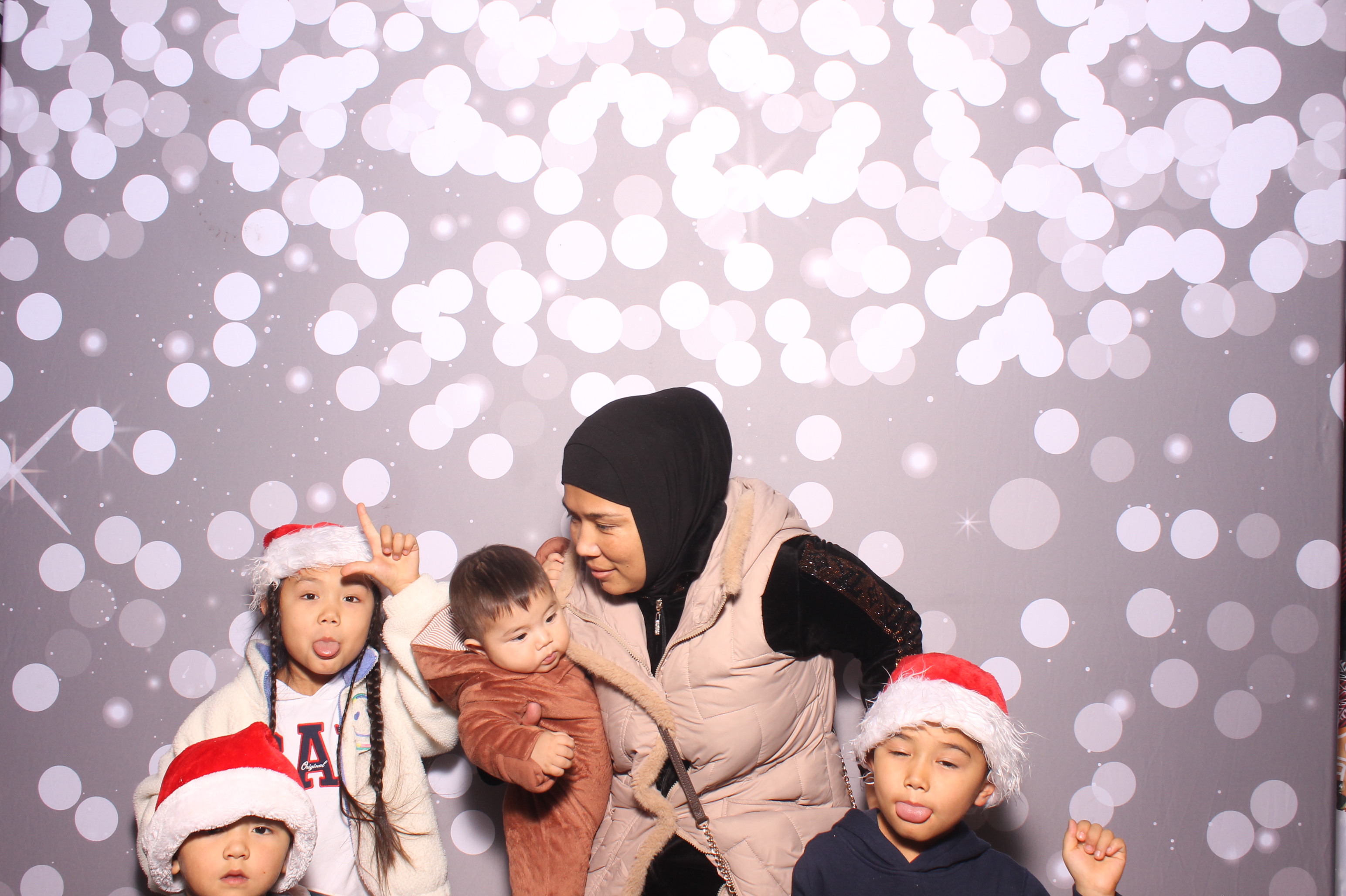 Hamilton TWP. Maineville Joint Tree Lighting | View more photos from the event at gallery.photoboothcincy.com/u/PhotoBoothCincy/Hamilton-TWP-Maineville-Joint-Tree-Lighting